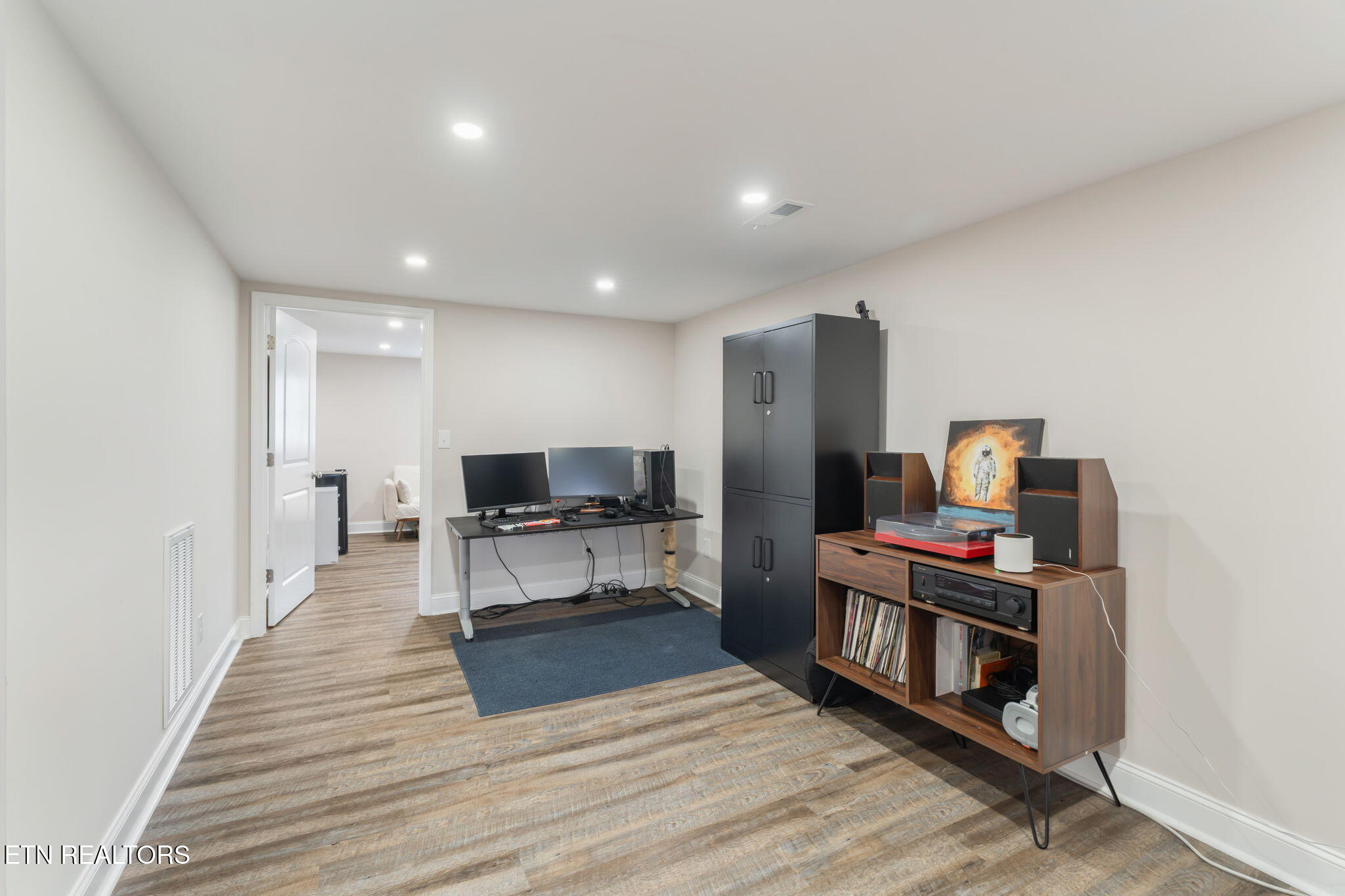 314 W Young High Pike