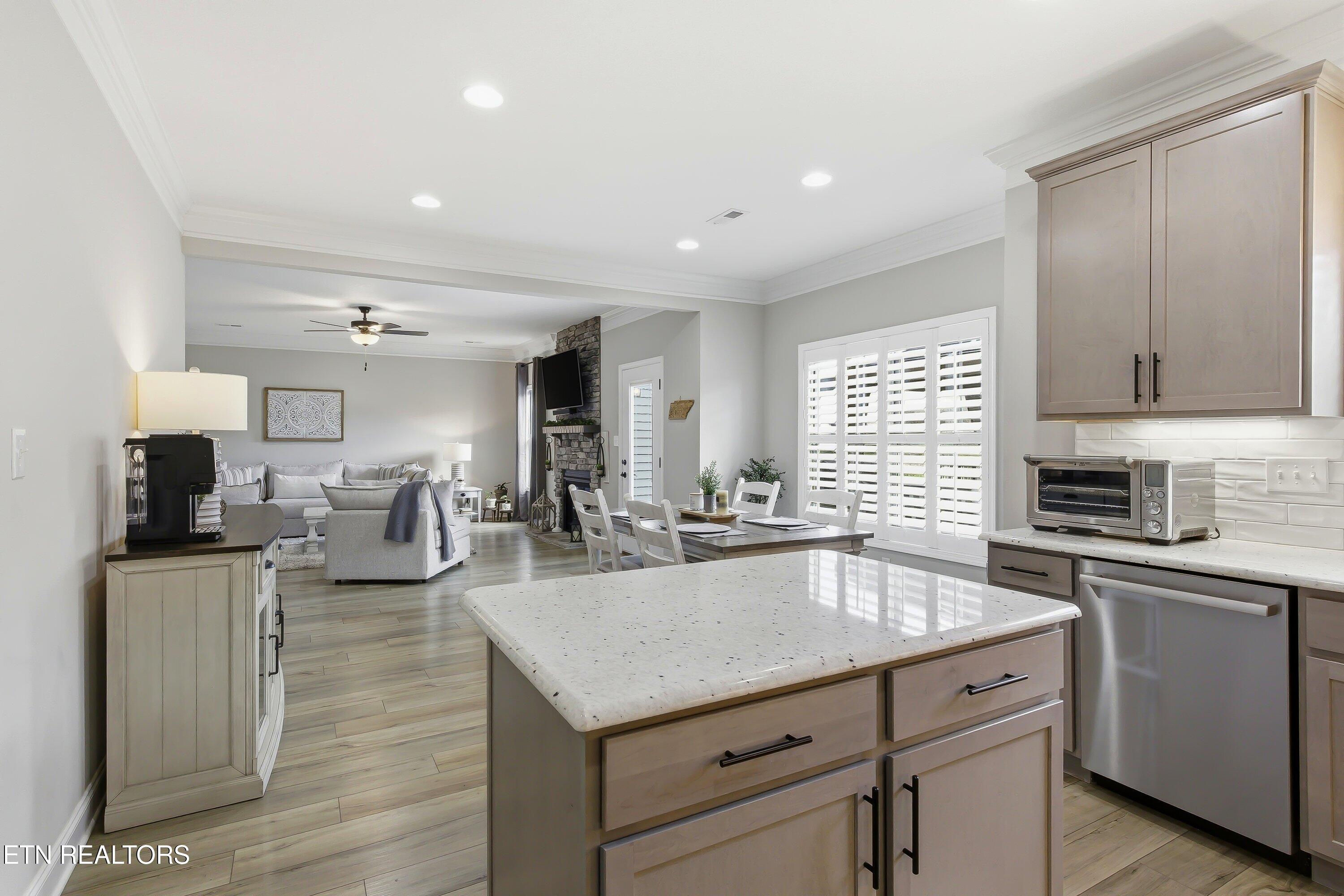 8512 Creek Valley Lane