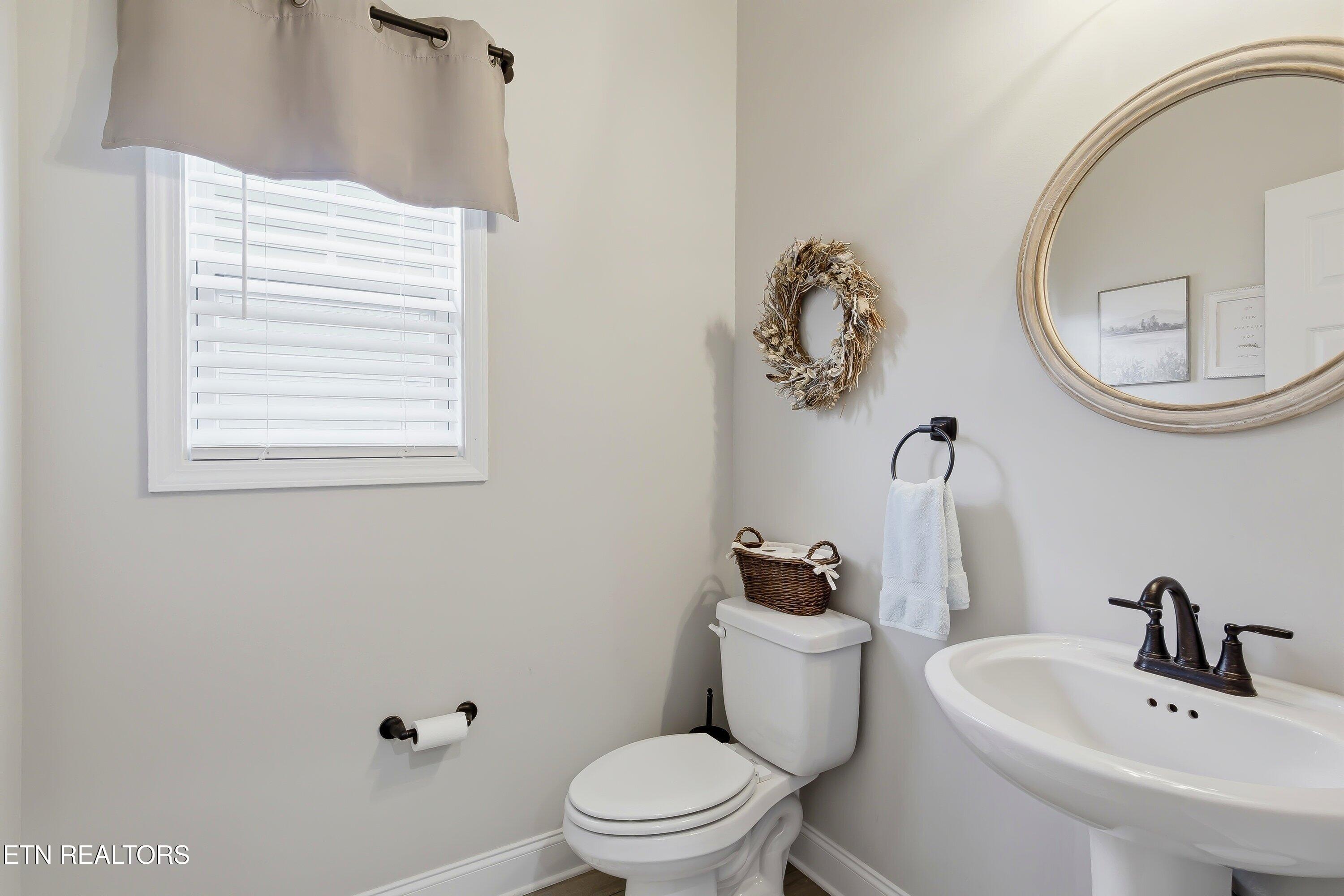 8512 Creek Valley Lane