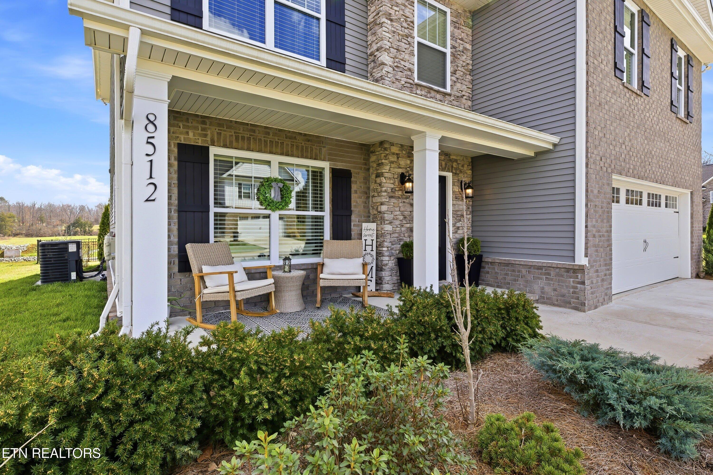 8512 Creek Valley Lane