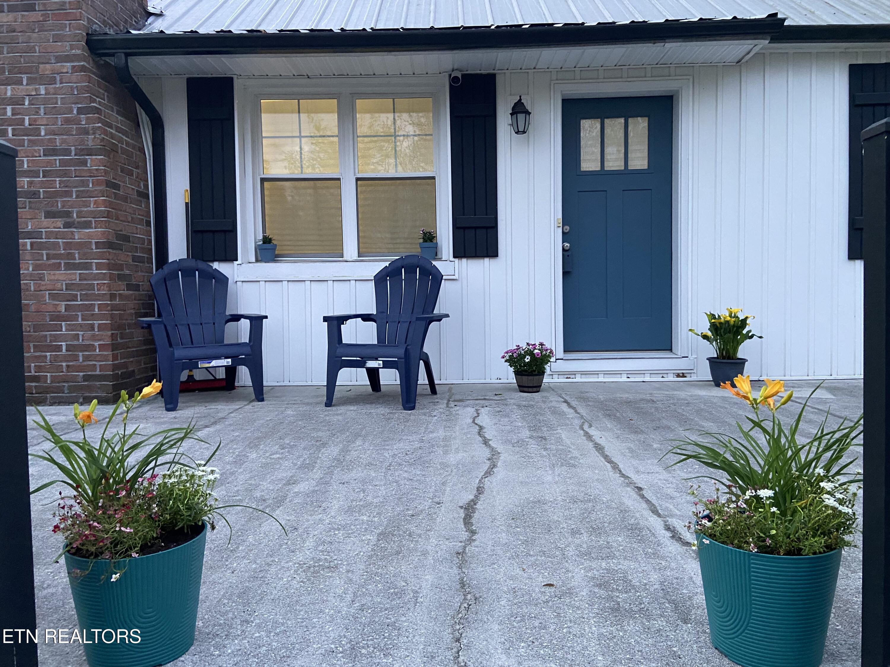 314 W Young High Pike