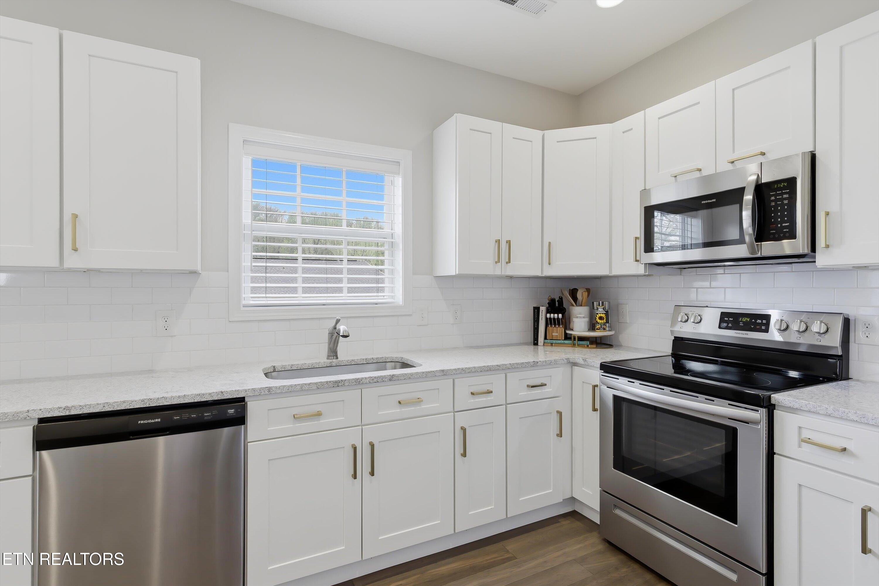 4912 Creek Bank Drive