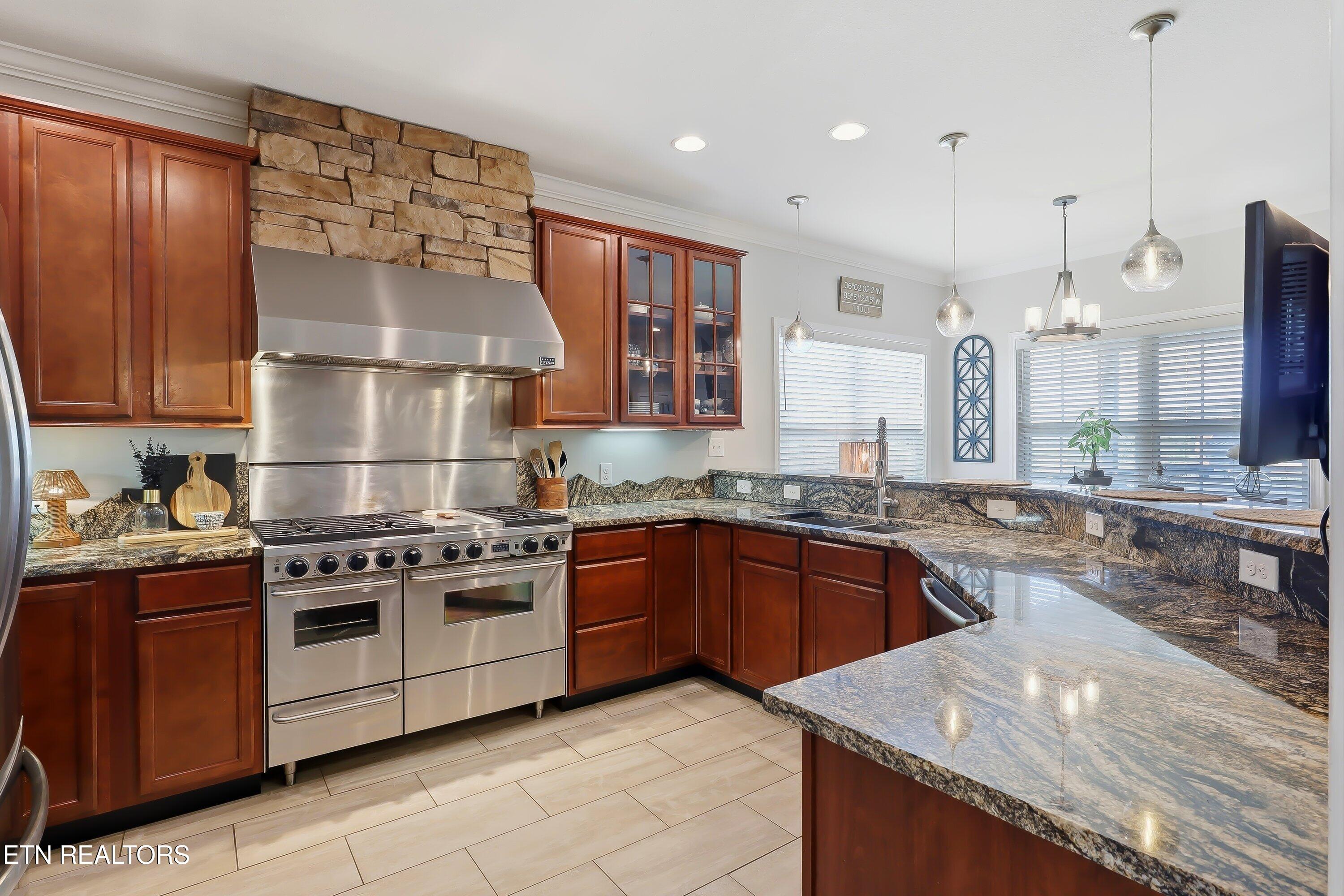 5577 Meadow Wells Drive