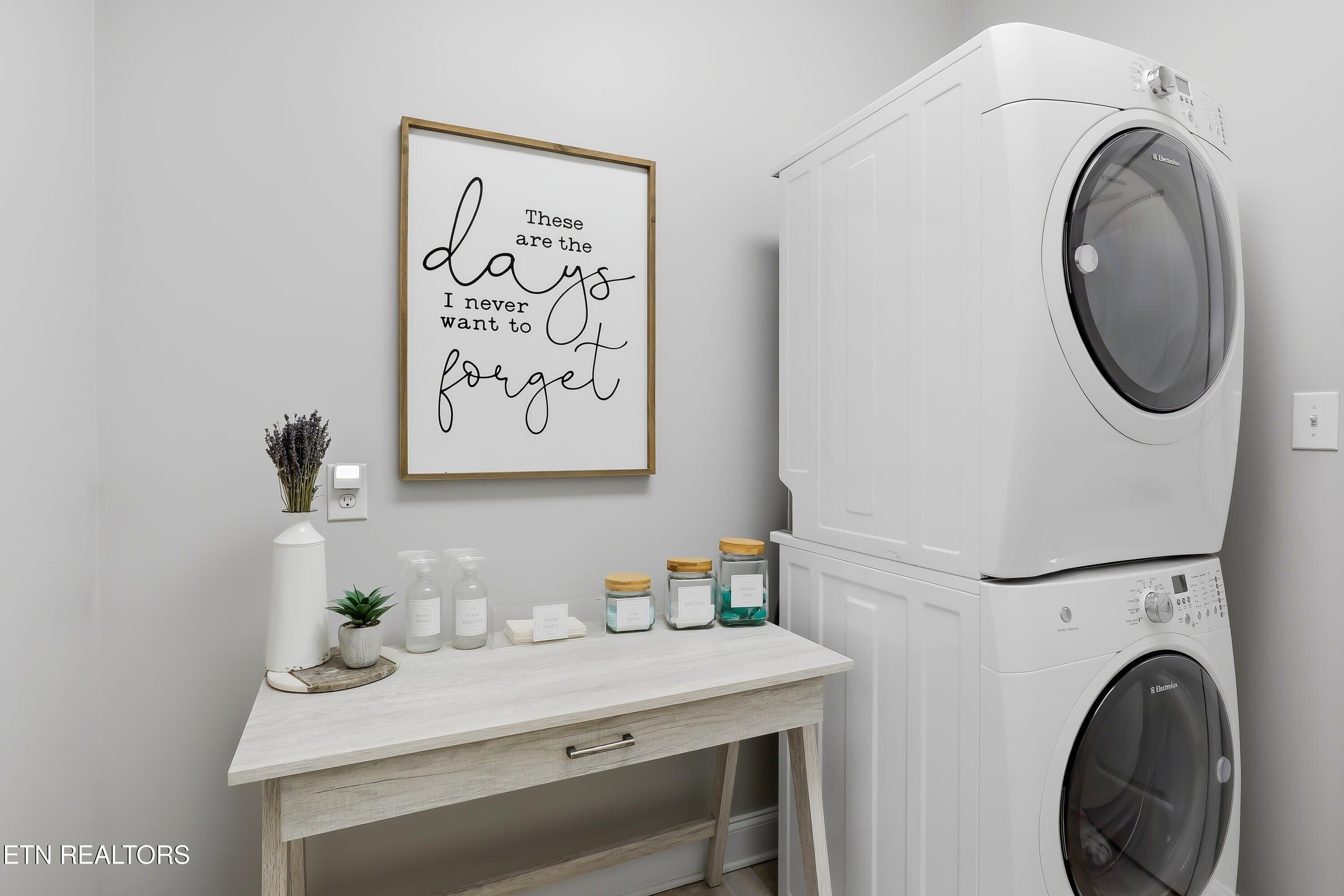 5577 Meadow Wells Drive