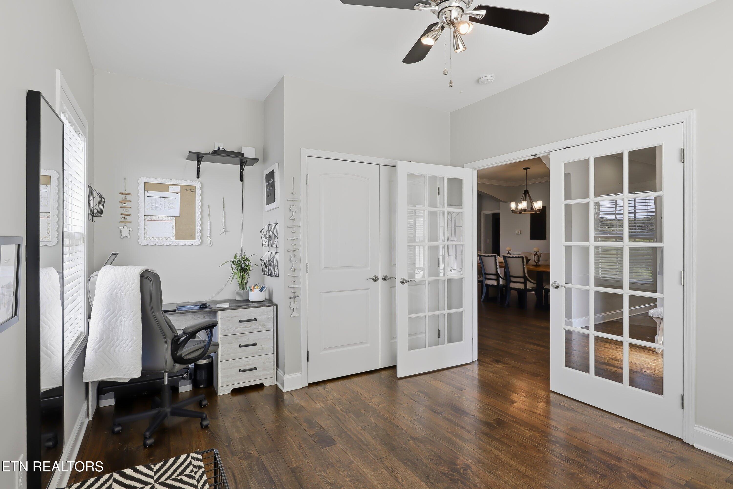 5577 Meadow Wells Drive