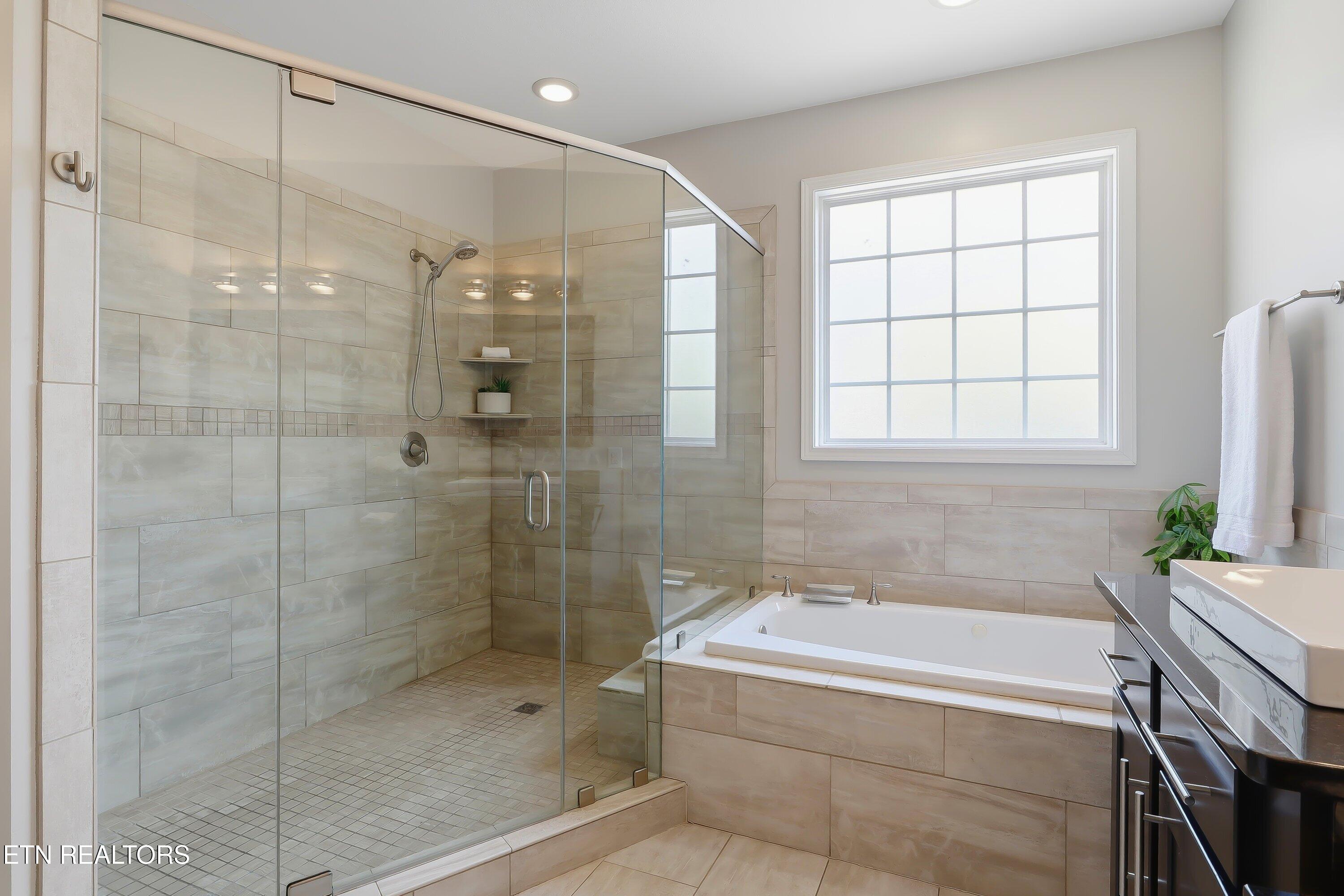 5577 Meadow Wells Drive