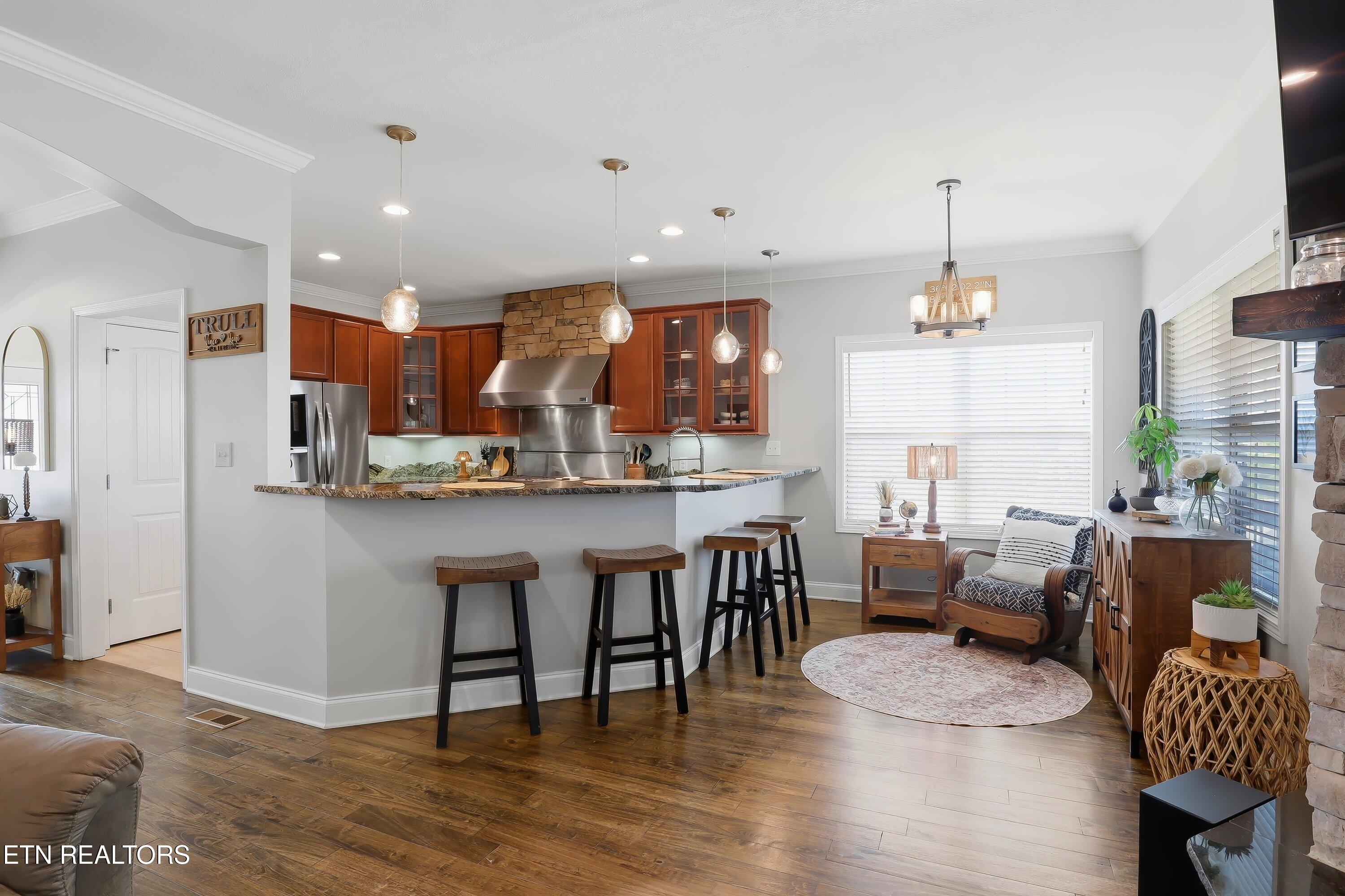 5577 Meadow Wells Drive