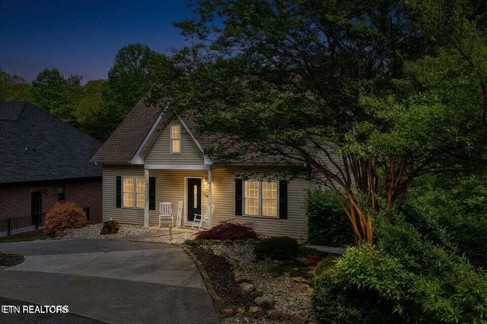 210 Wahuhu Lane