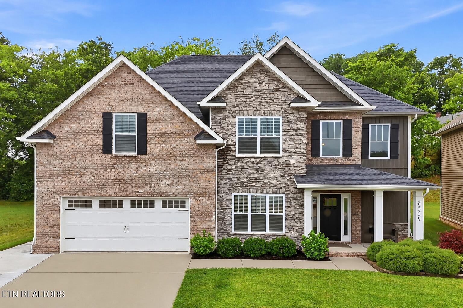 8529 Creek Valley Lane