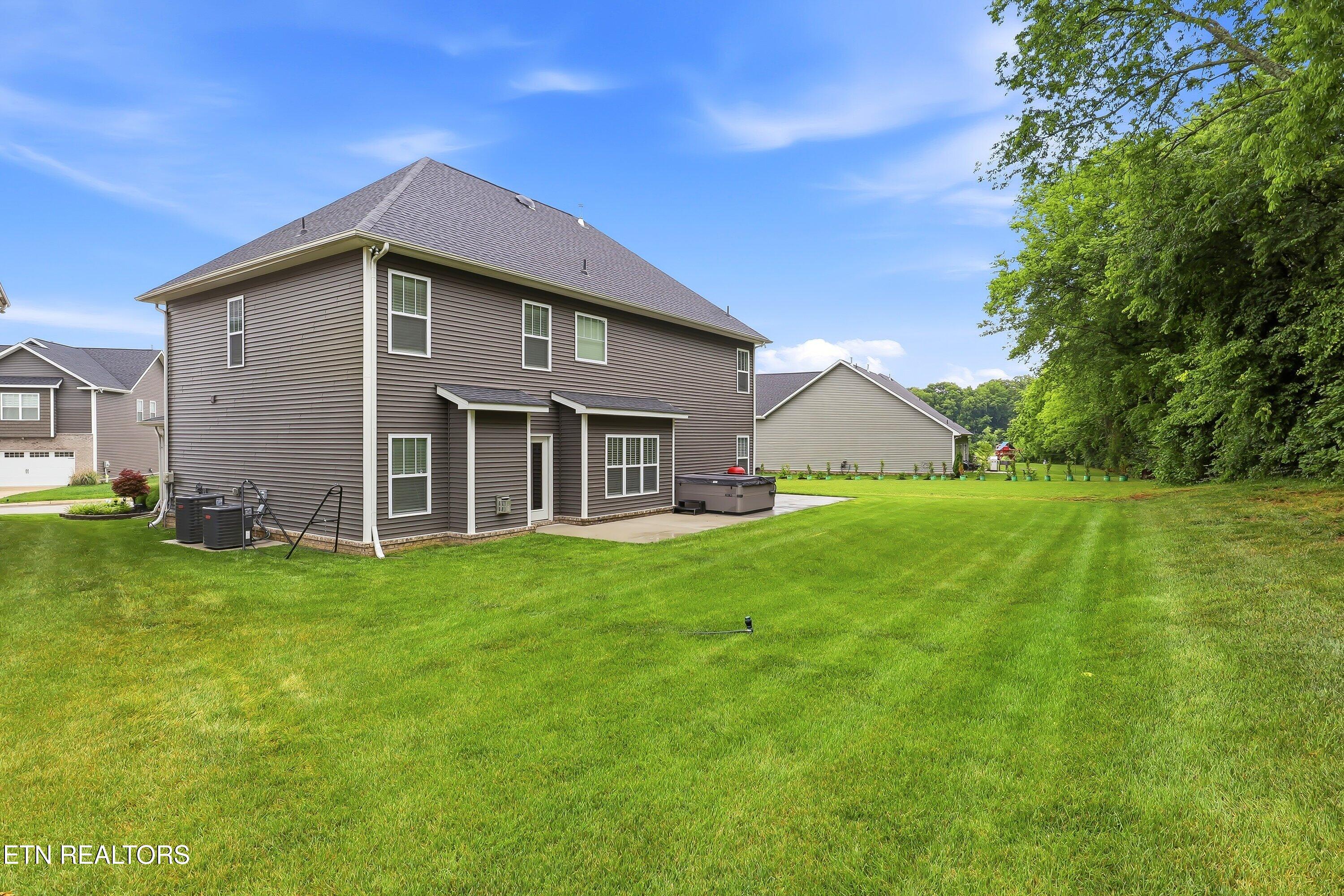 8529 Creek Valley Lane