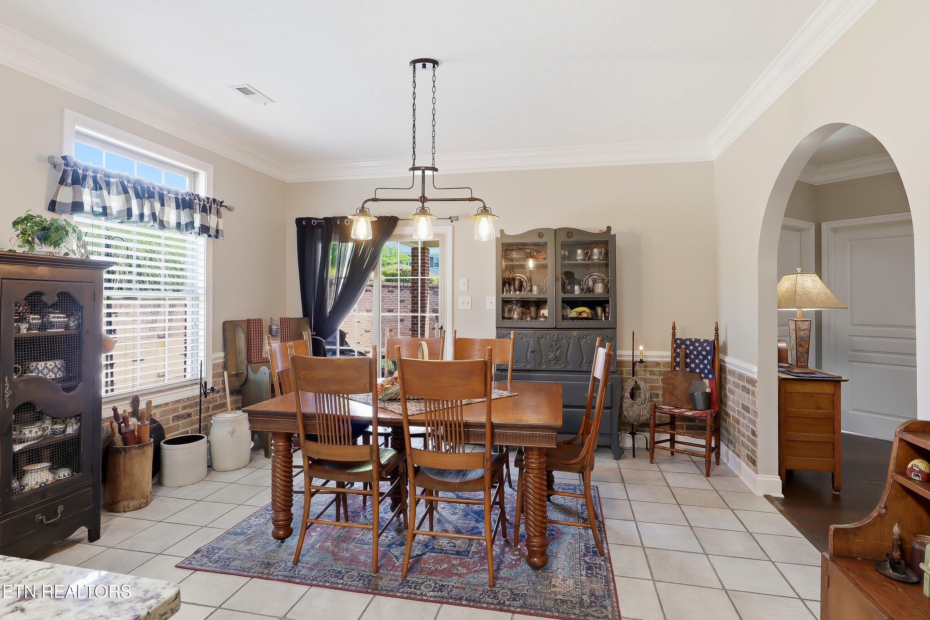 7510 School View Way