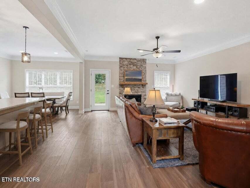 8529 Creek Valley Lane
