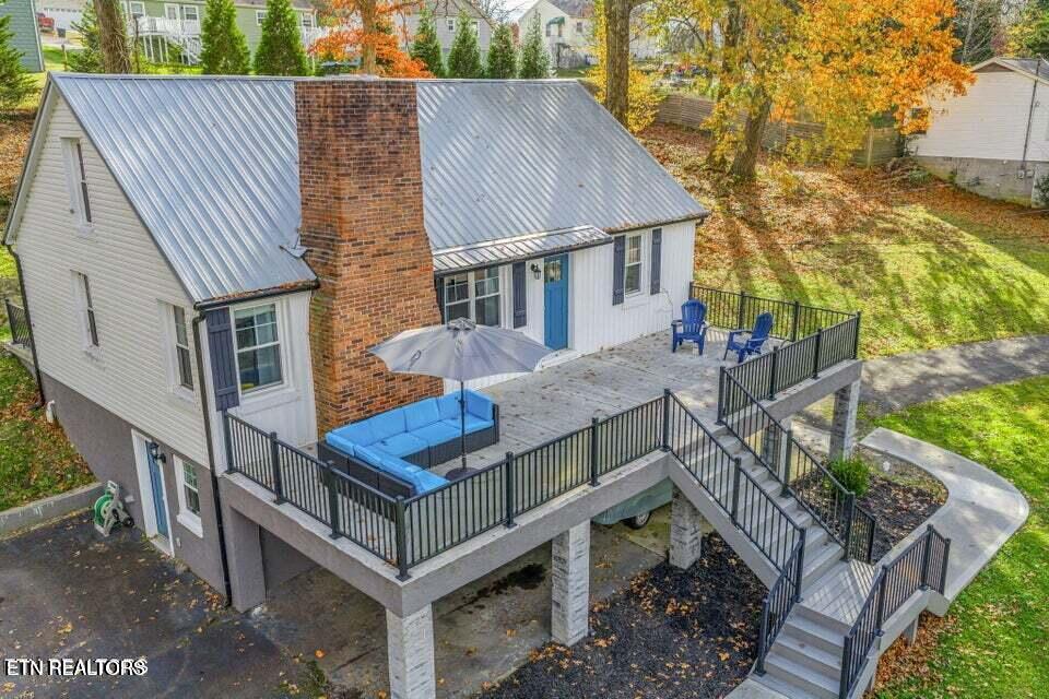 314 W Young High Pike