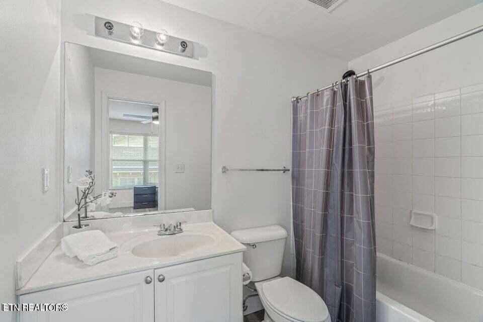 3704 Spruce Ridge Way 2021