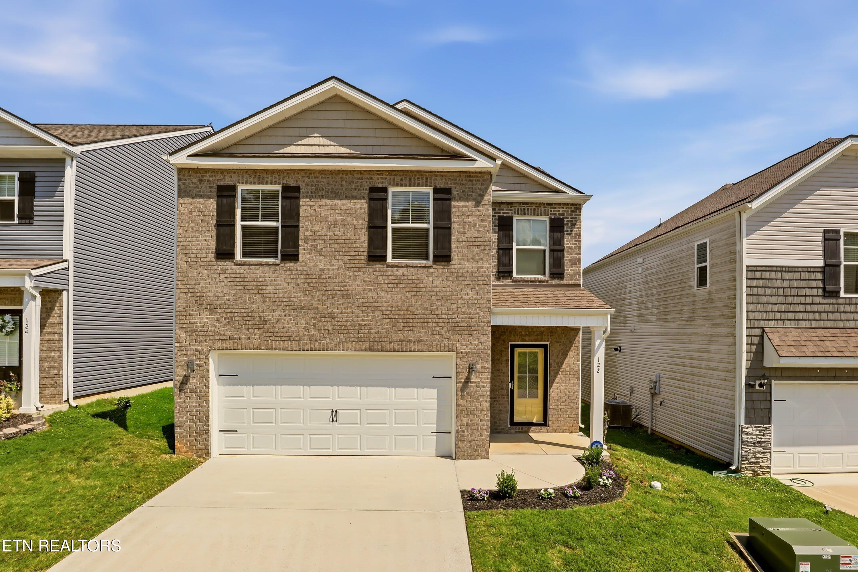 122 Harbour Pointe Lane