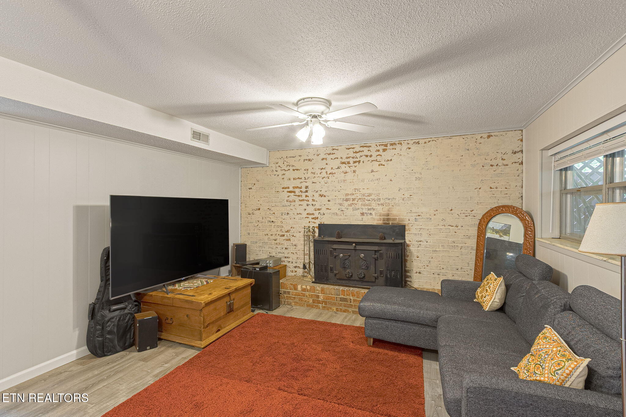 11605 Foxford Drive