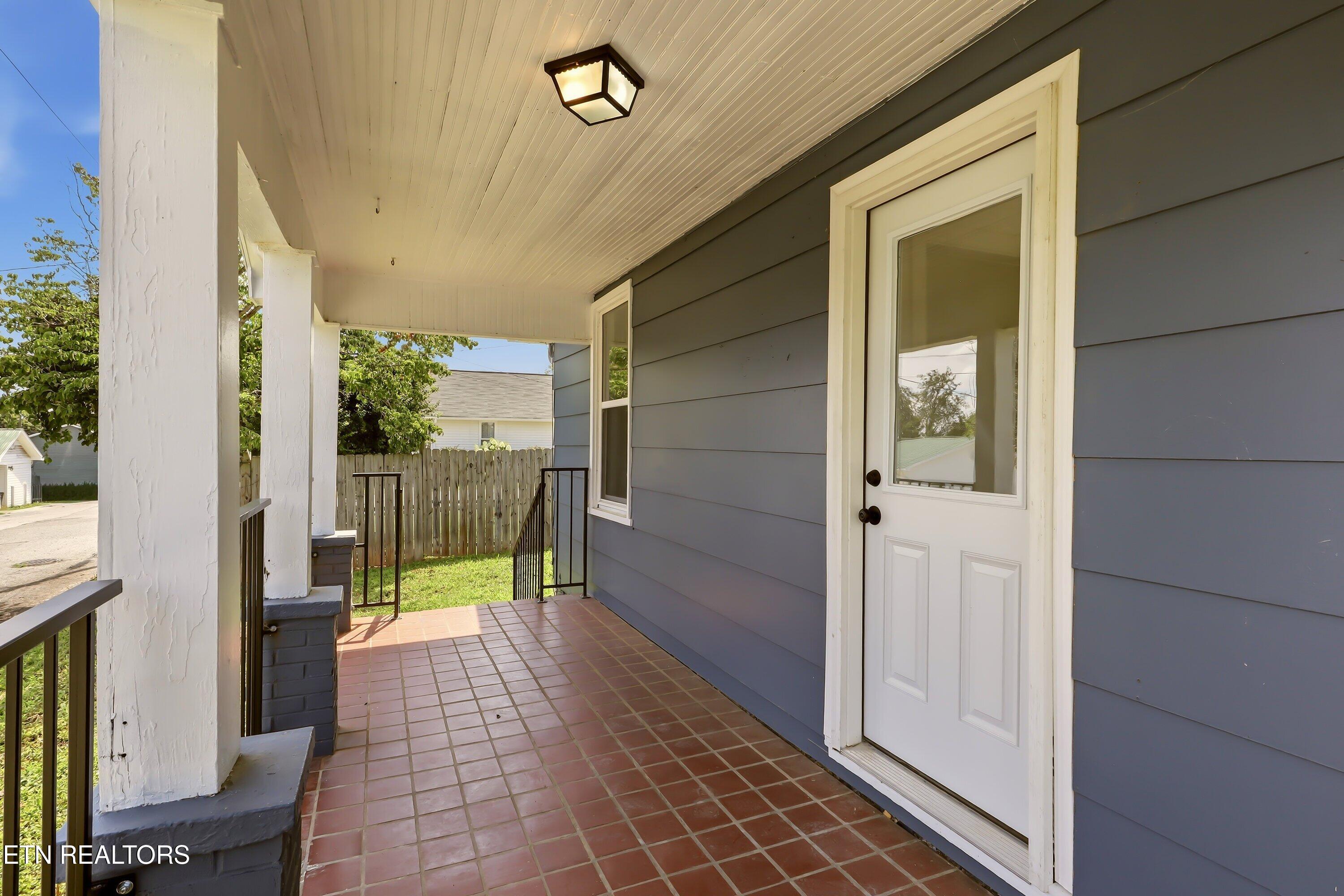 507 Pine Top St