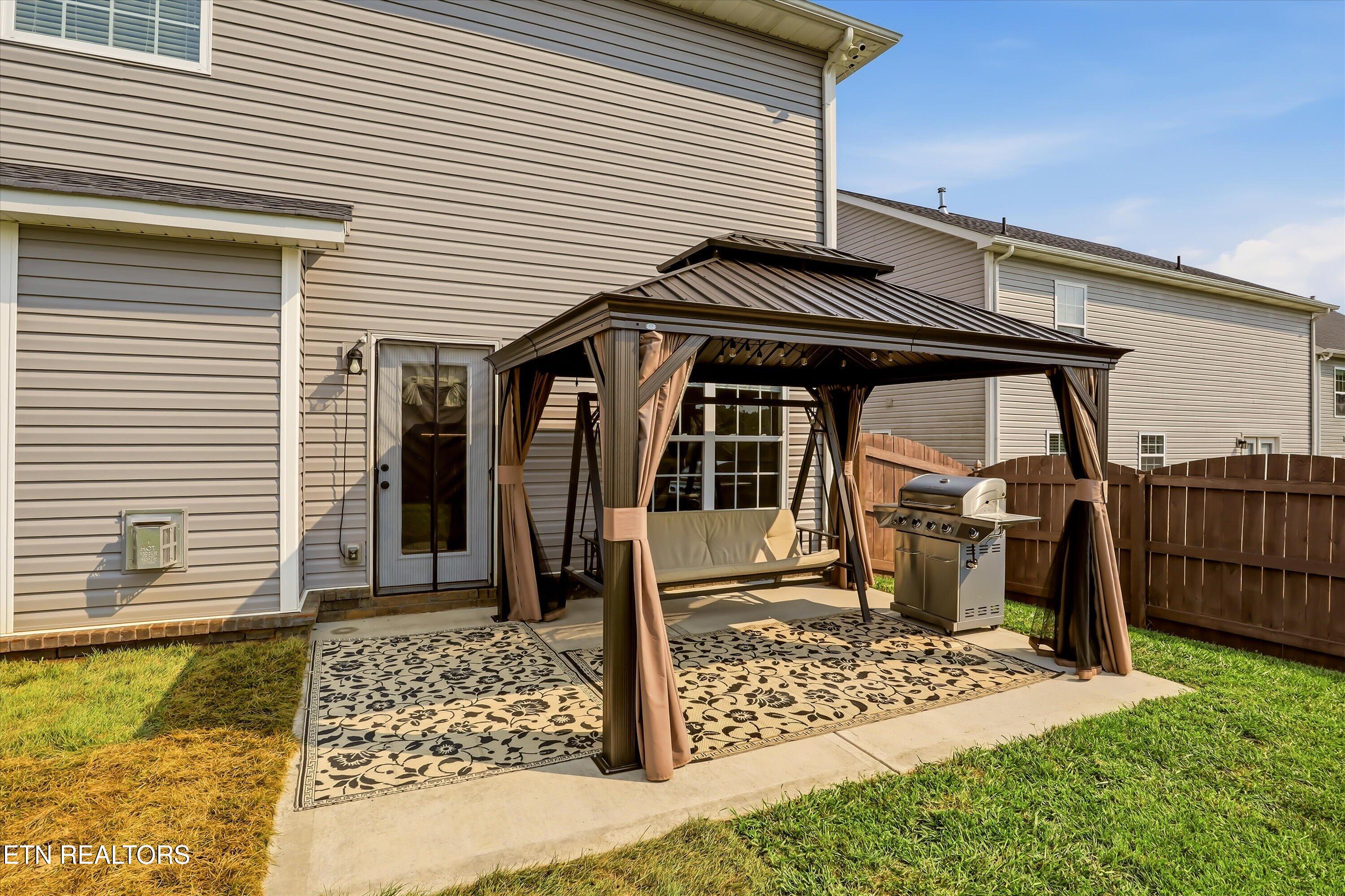 8145 River House Rd