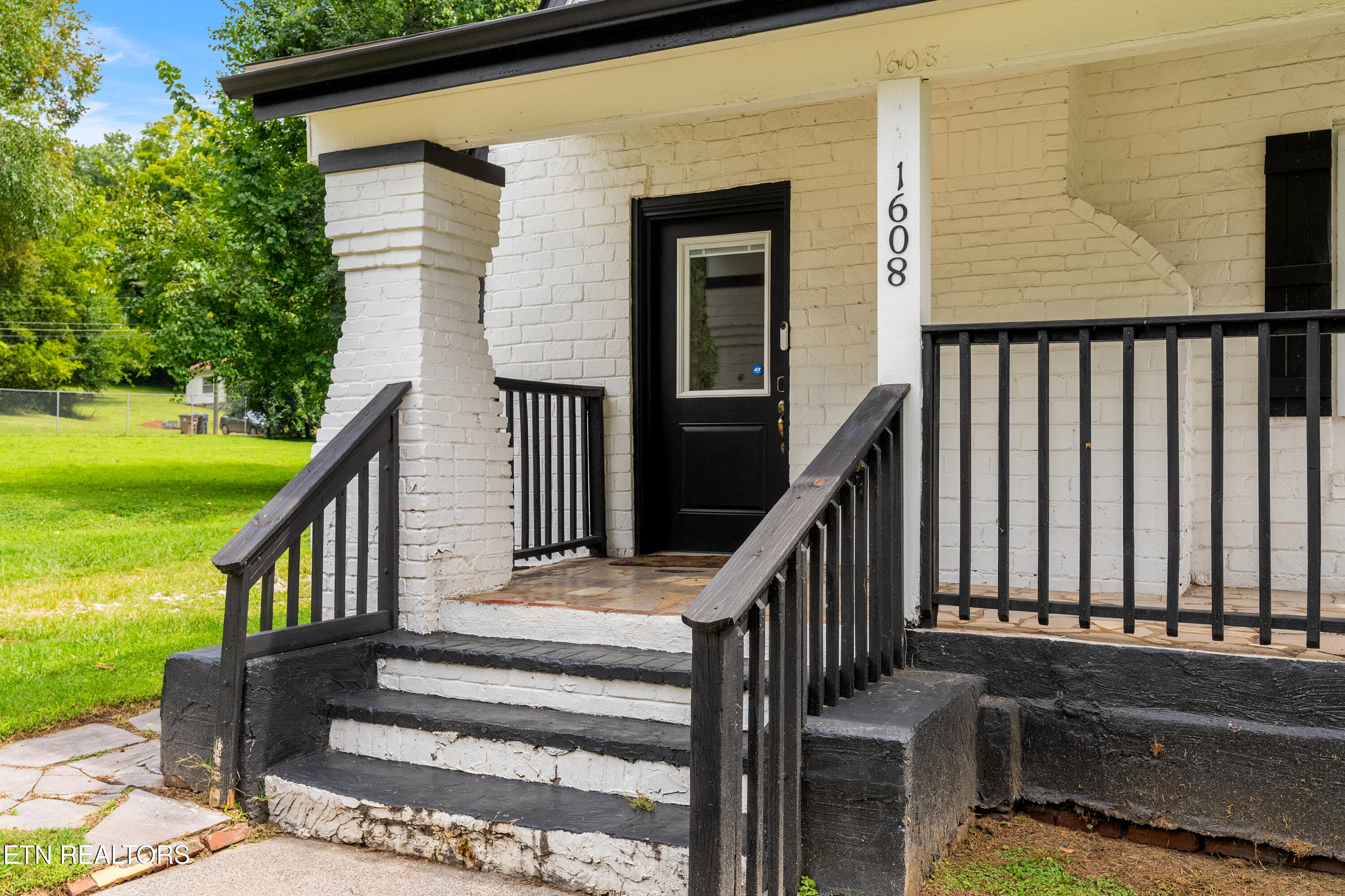 1608 Wilder Place