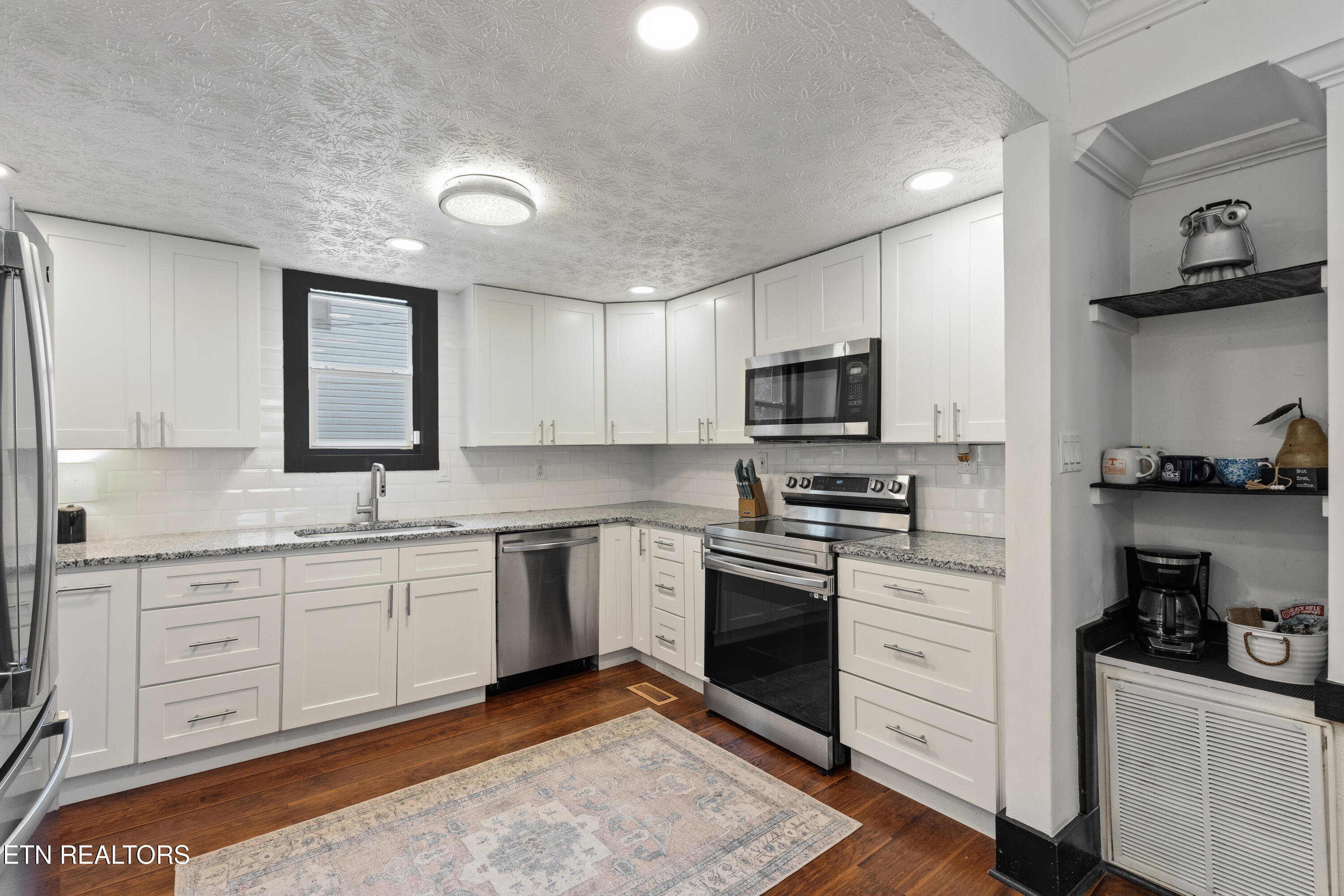 1608 Wilder Place
