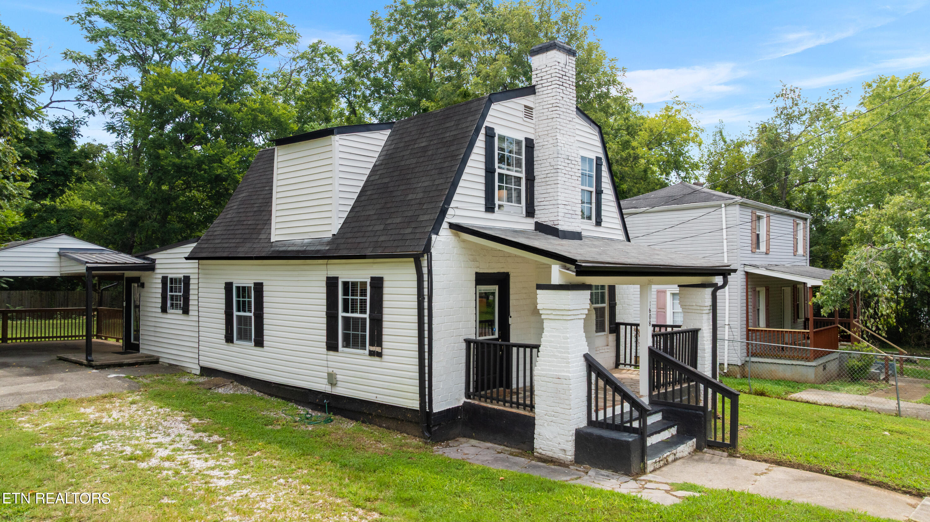 1608 Wilder Place