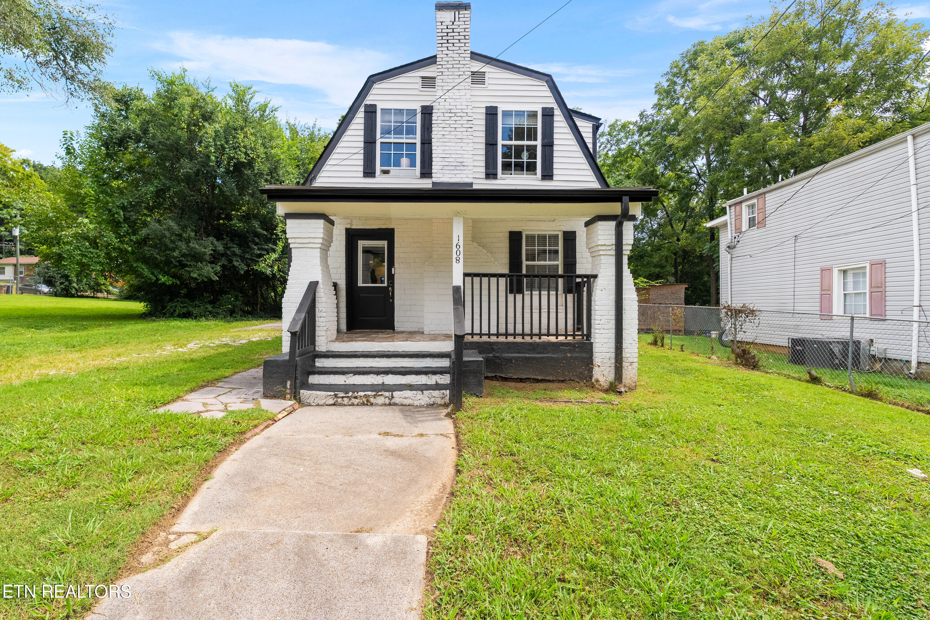 1608 Wilder Place