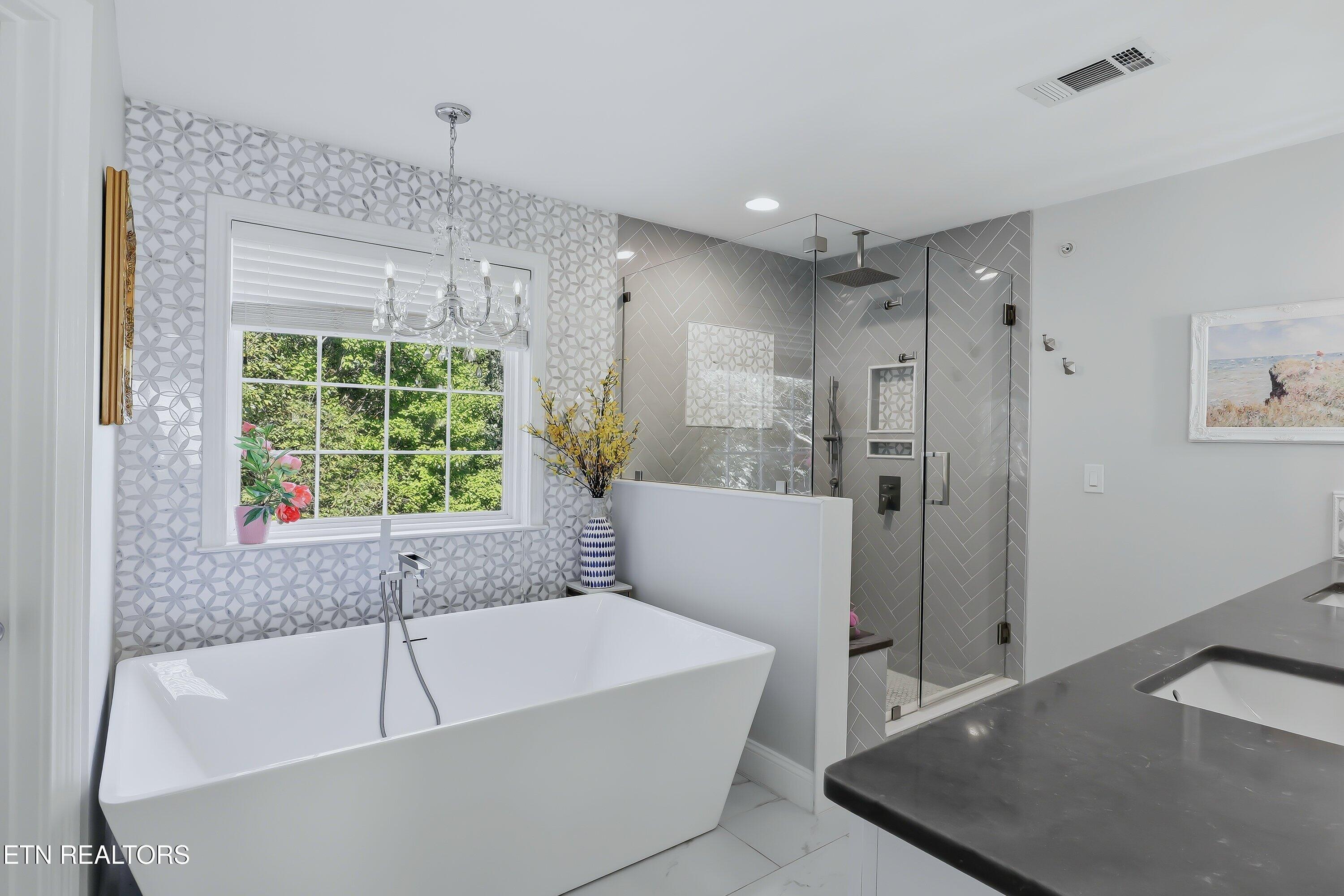 9225 Mesa Verde Lane