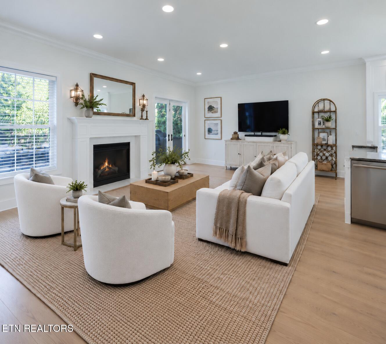 9225 Mesa Verde Lane