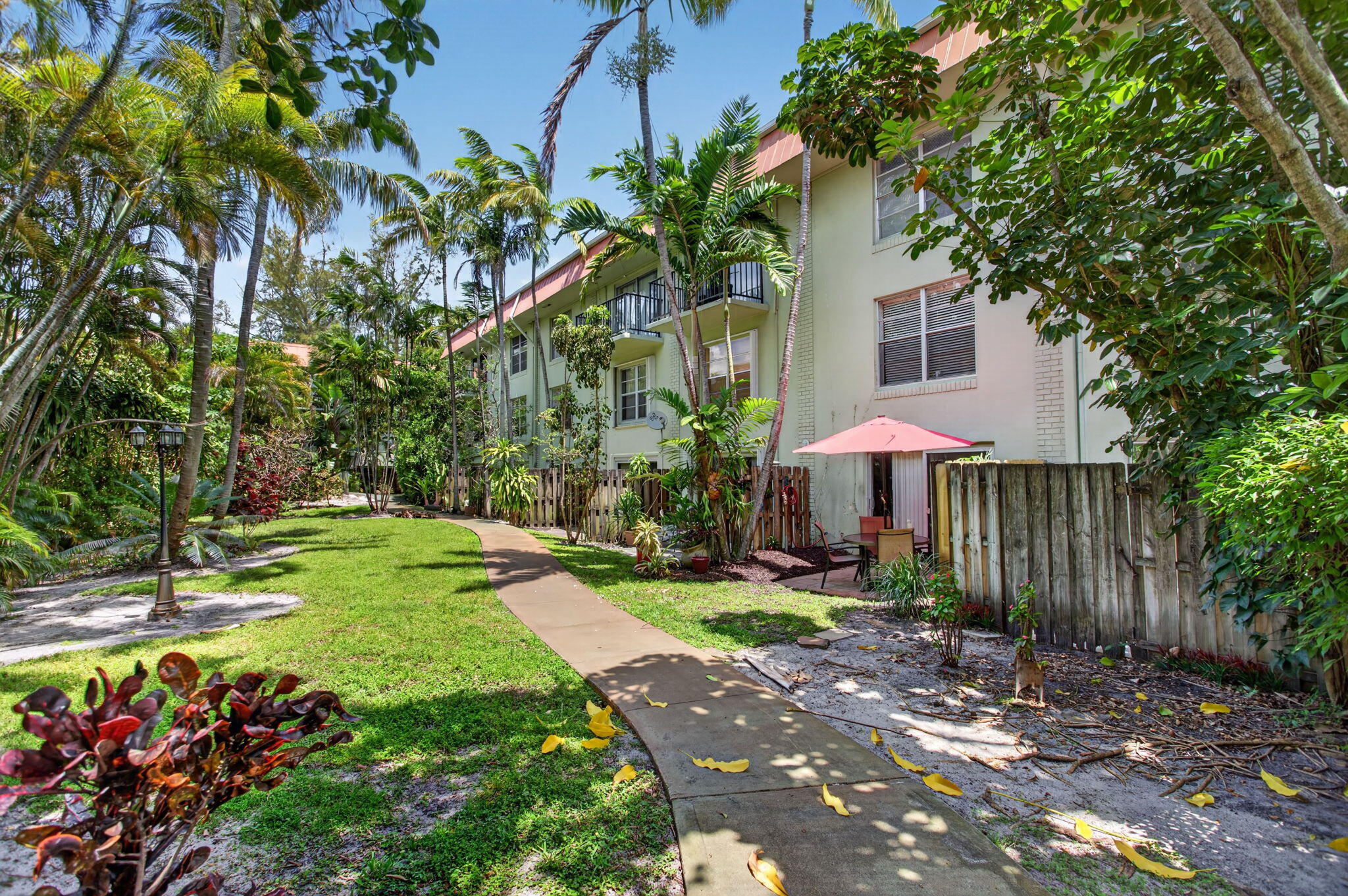 801 W Oakland Park Boulevard