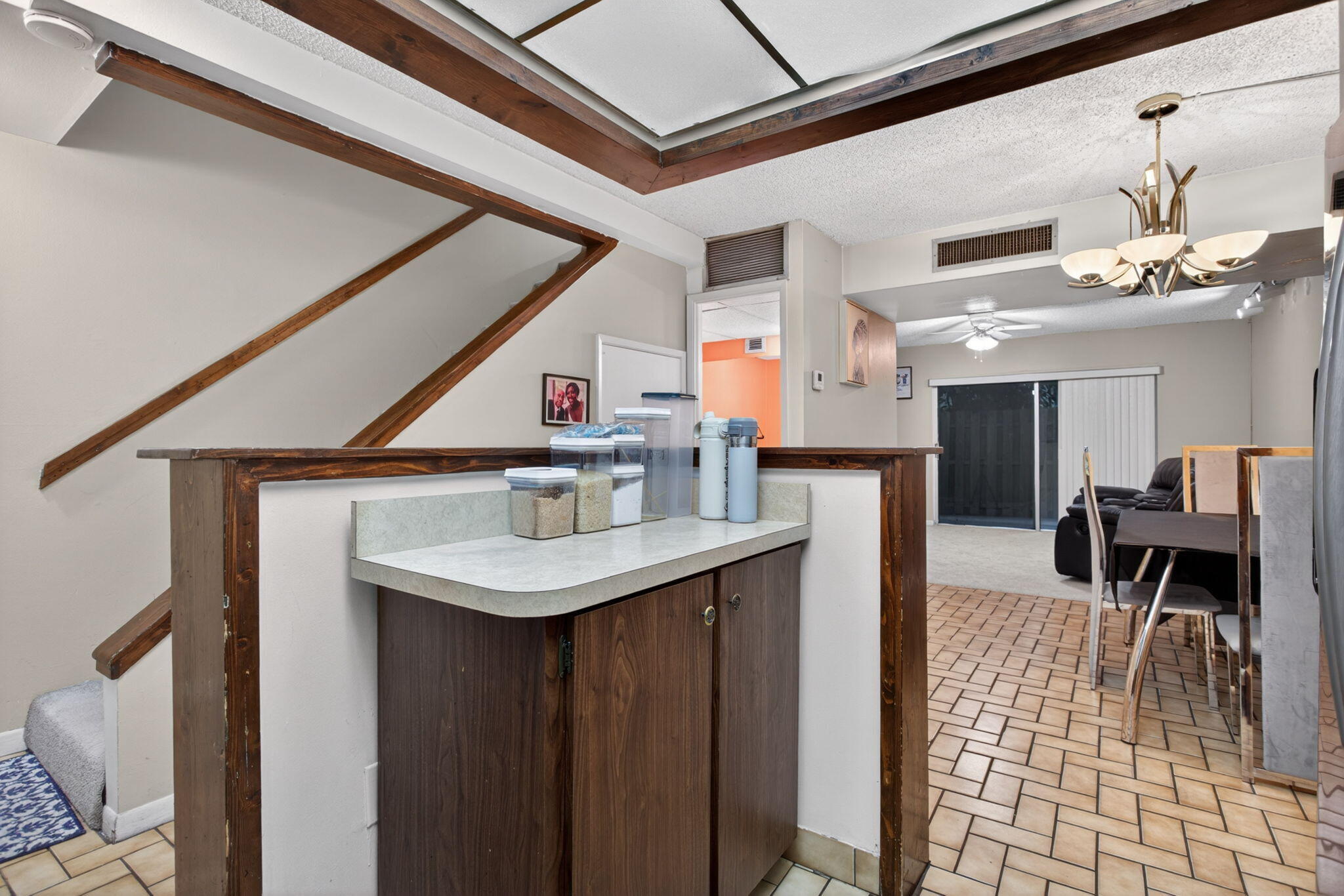 801 W Oakland Park Boulevard