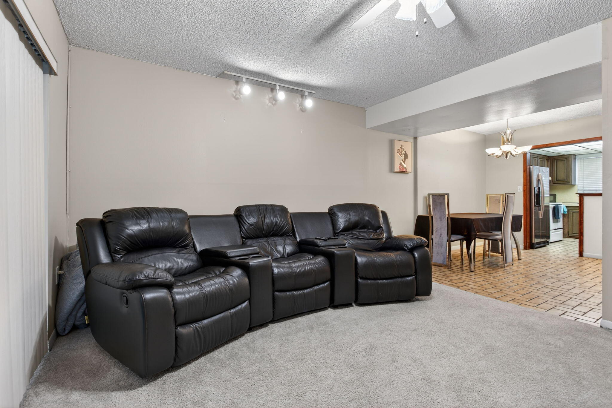 801 W Oakland Park Boulevard