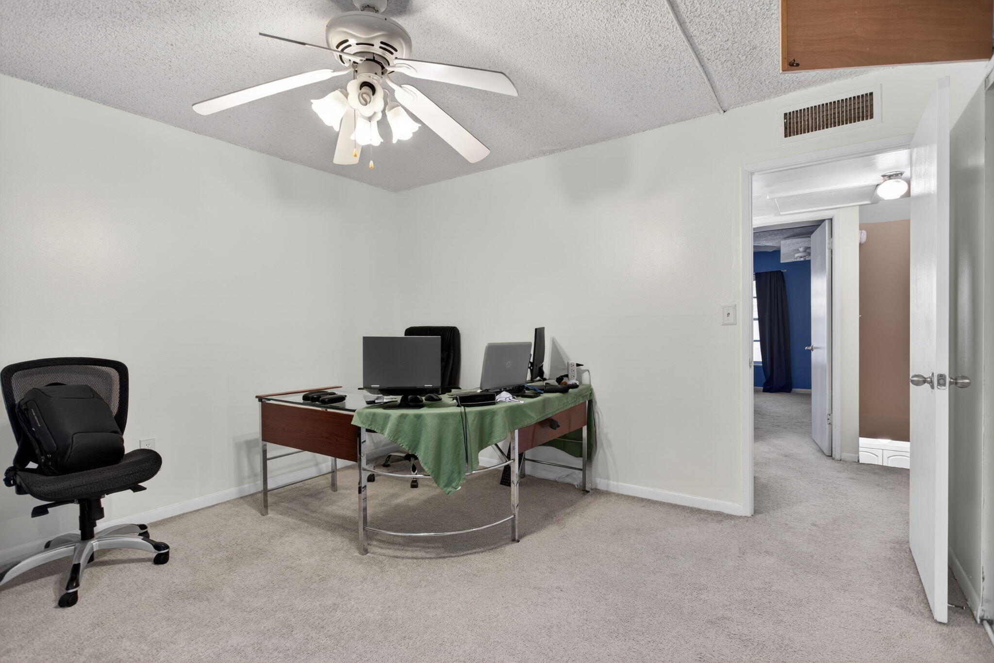 801 W Oakland Park Boulevard