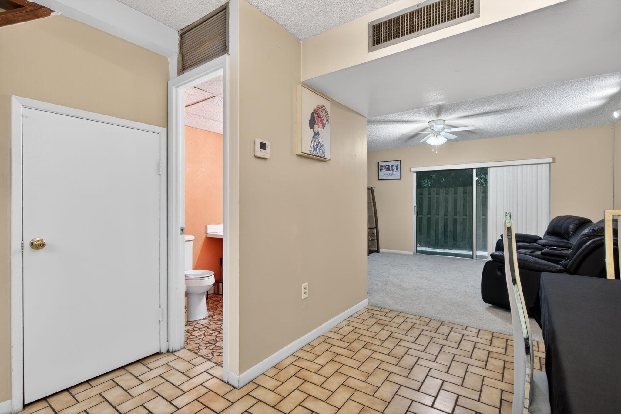 801 W Oakland Park Boulevard