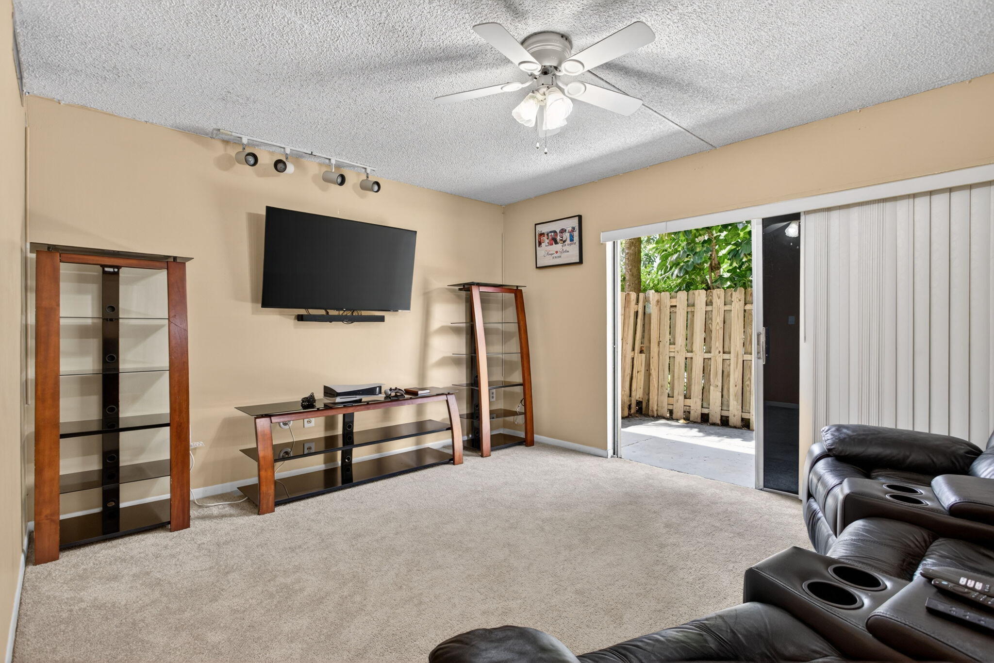 801 W Oakland Park Boulevard