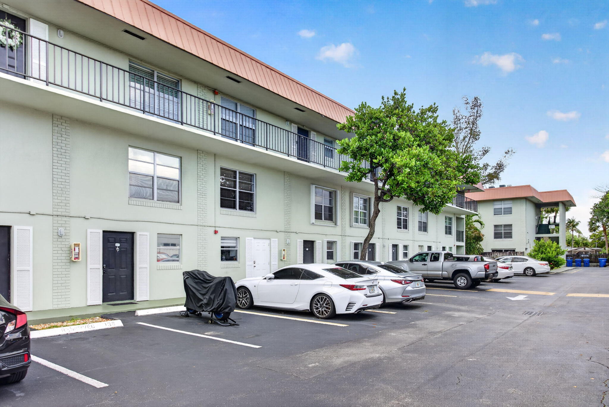 801 W Oakland Park Boulevard
