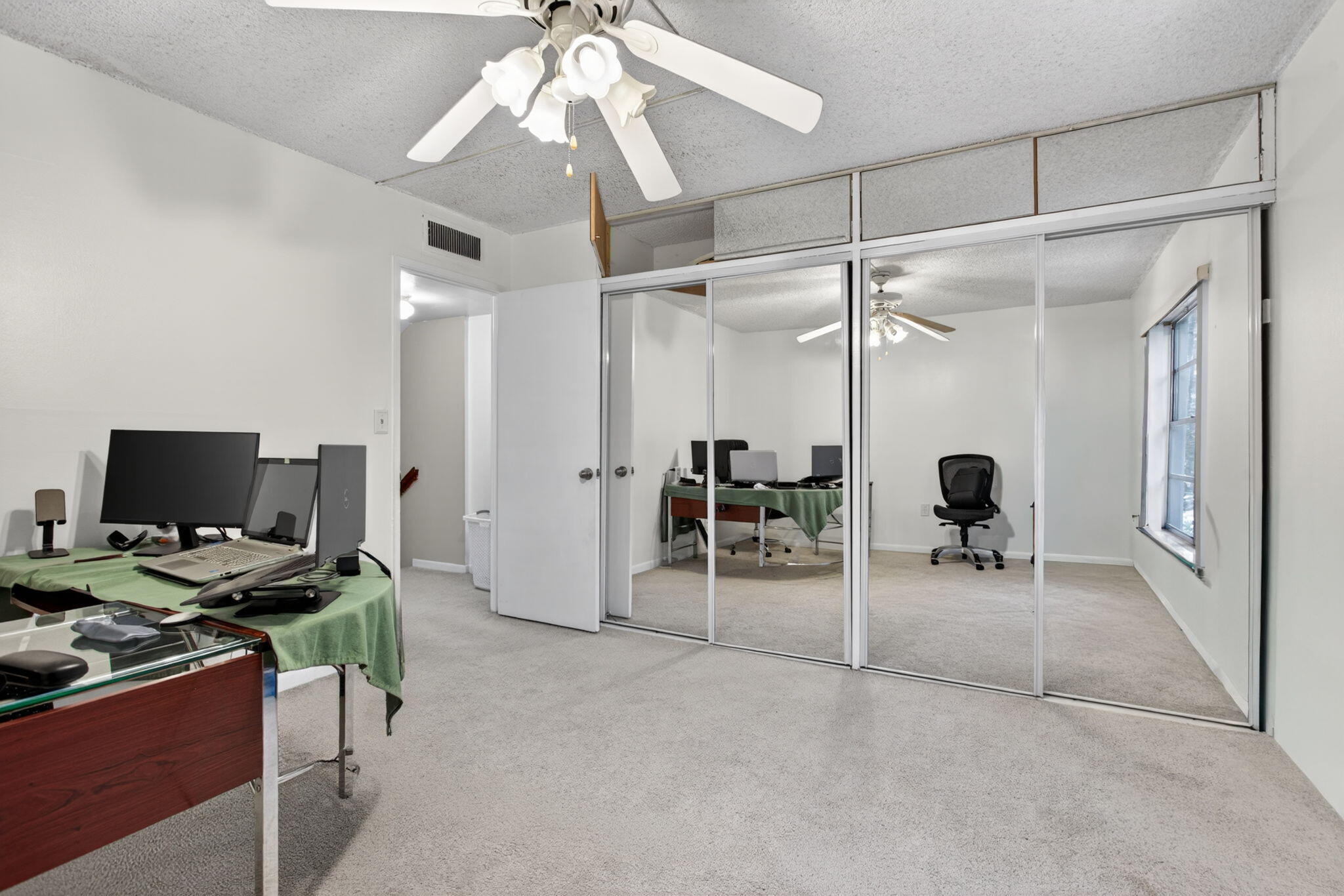 801 W Oakland Park Boulevard