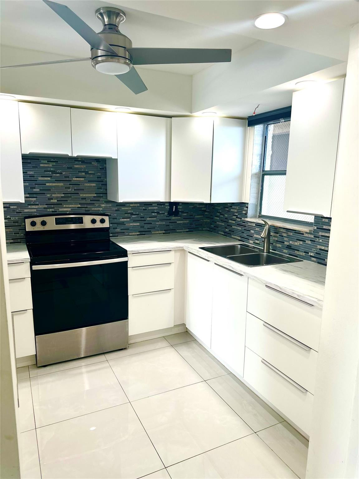 5900 NW 44th Street 814