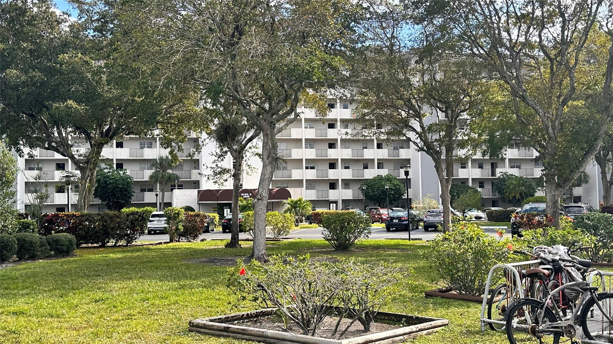 5900 NW 44th Street 814
