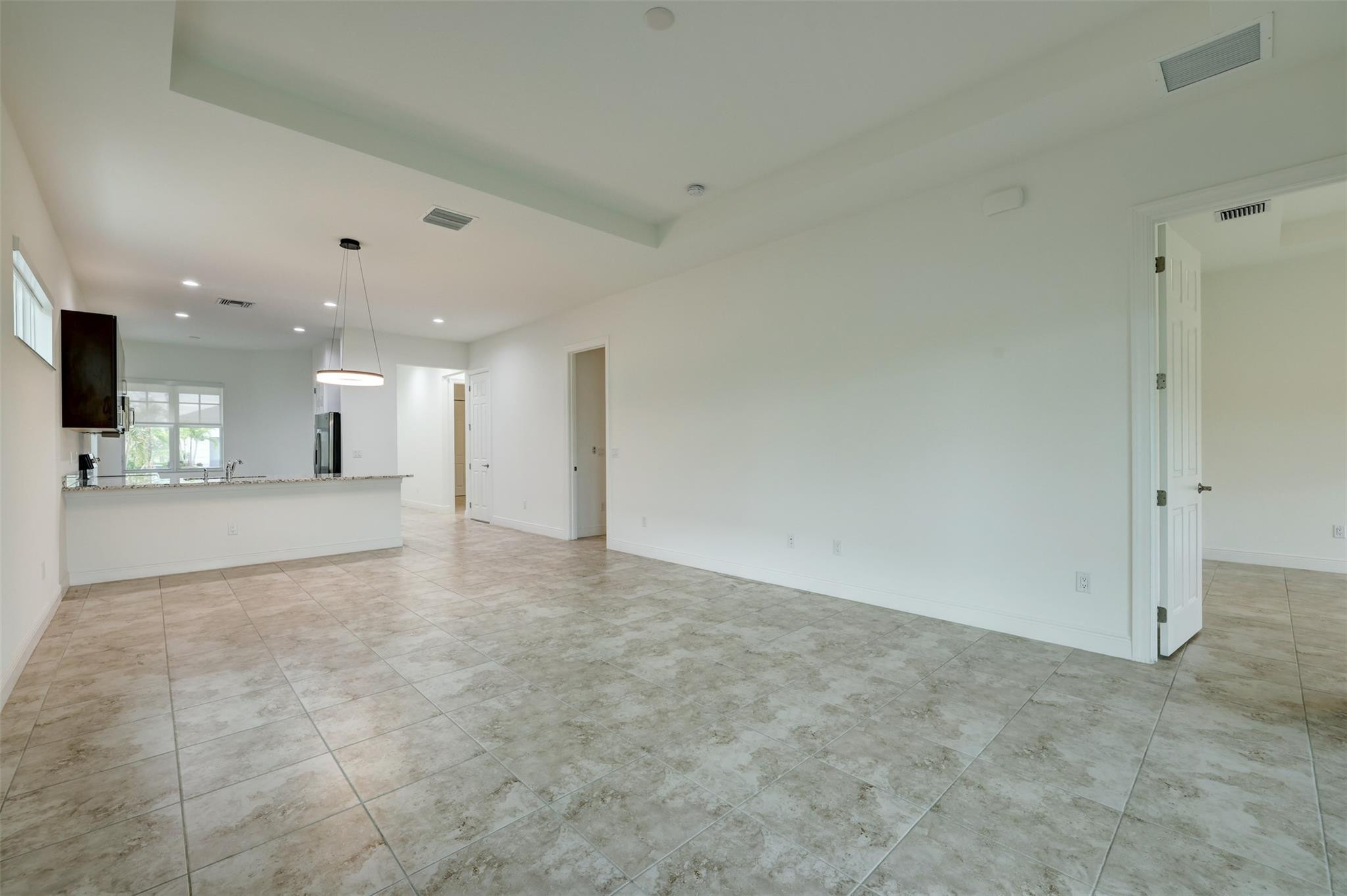 9189 SW Pepoli Way