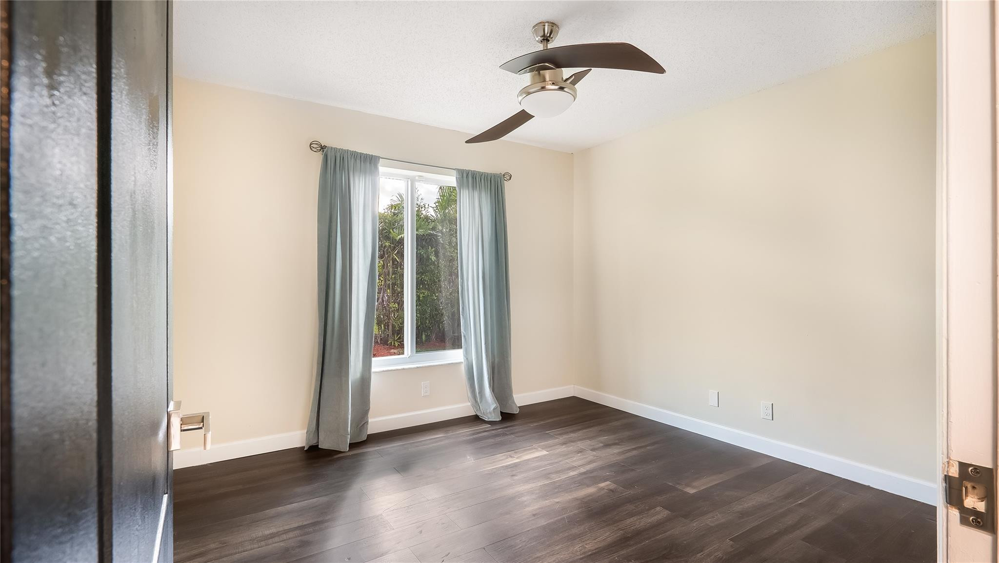 1210 NW 193rd Ave