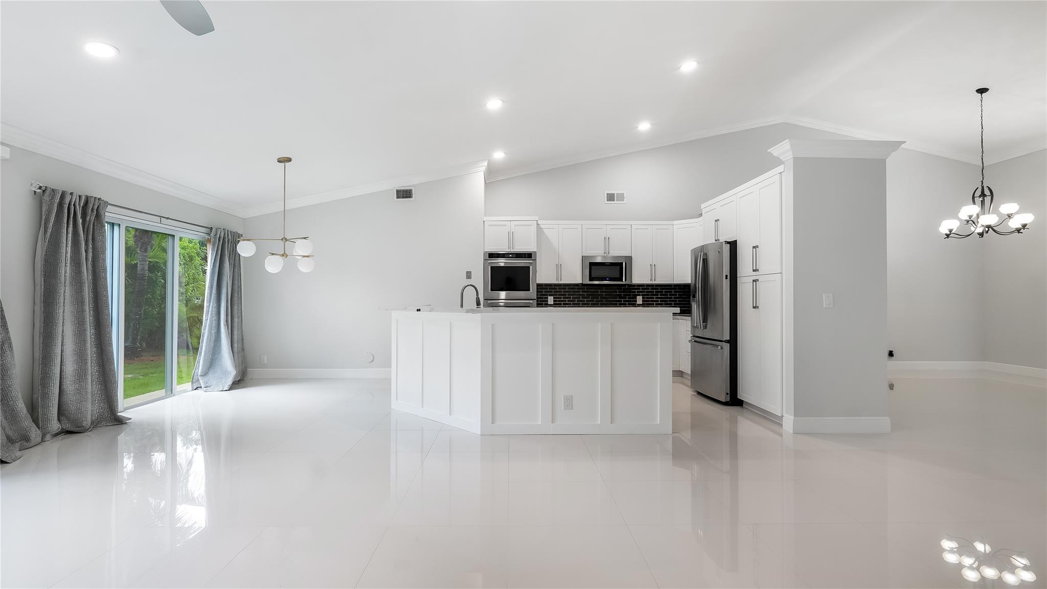 1210 NW 193rd Ave