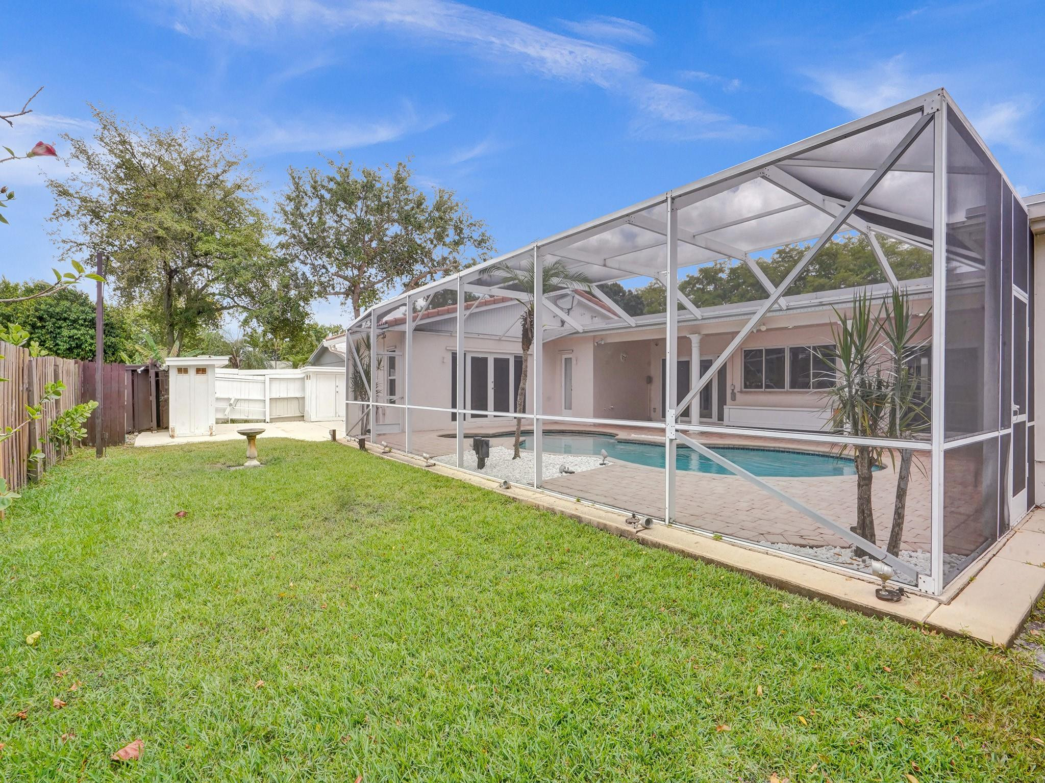 1161 SW 69th Ave