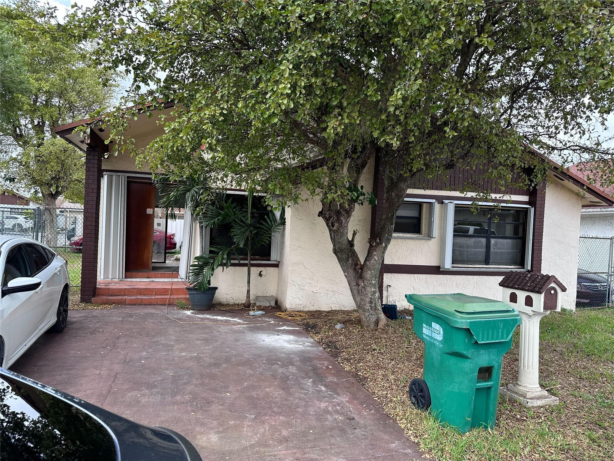 721 SW 97th Court Cir