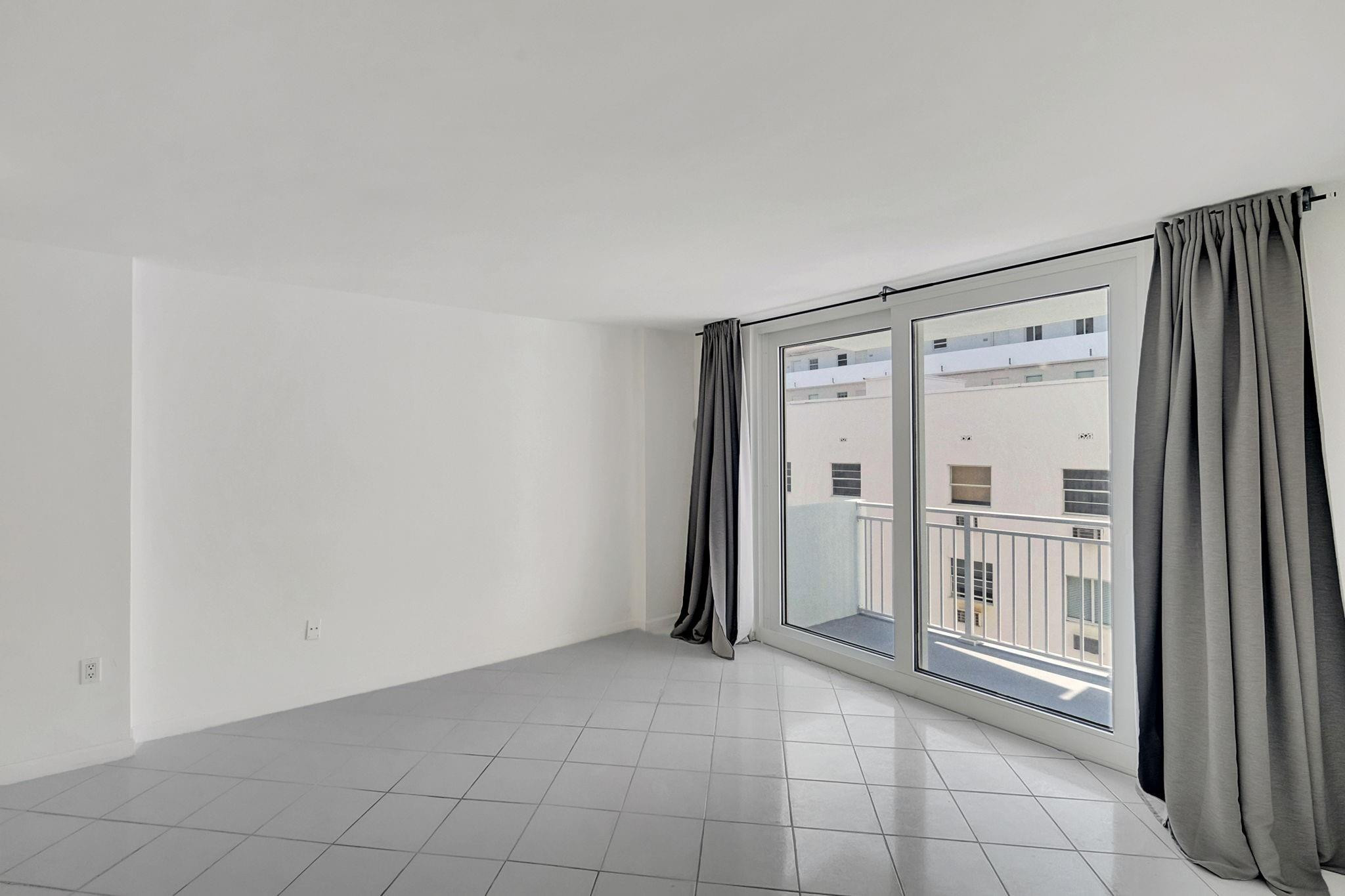 345 Ocean Dr 407