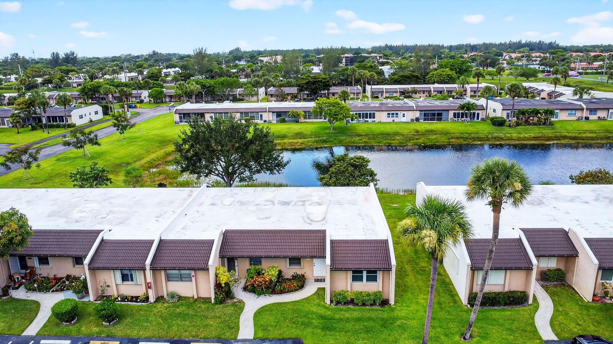 121 Lake Meryl Drive