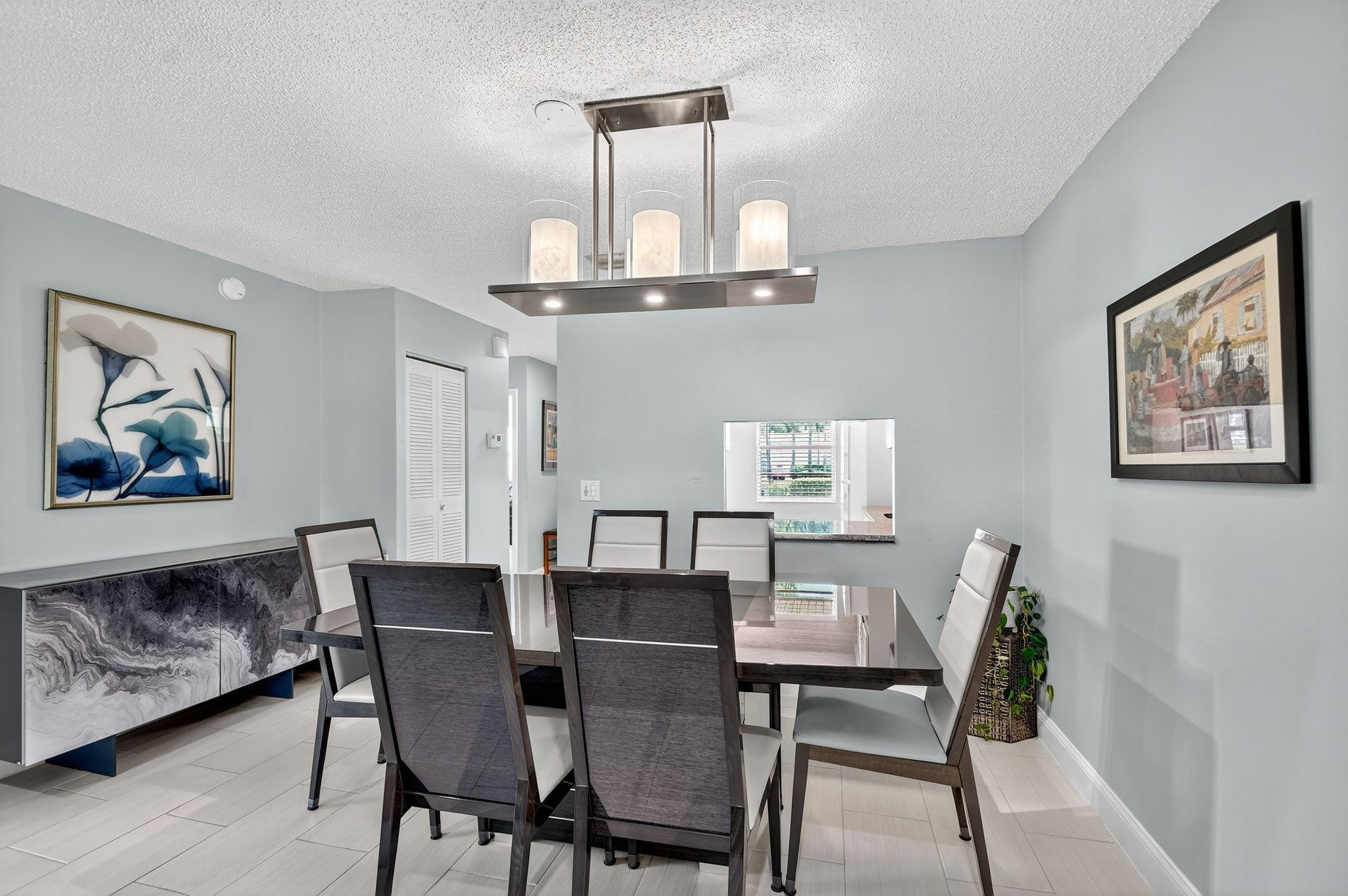 121 Lake Meryl Drive