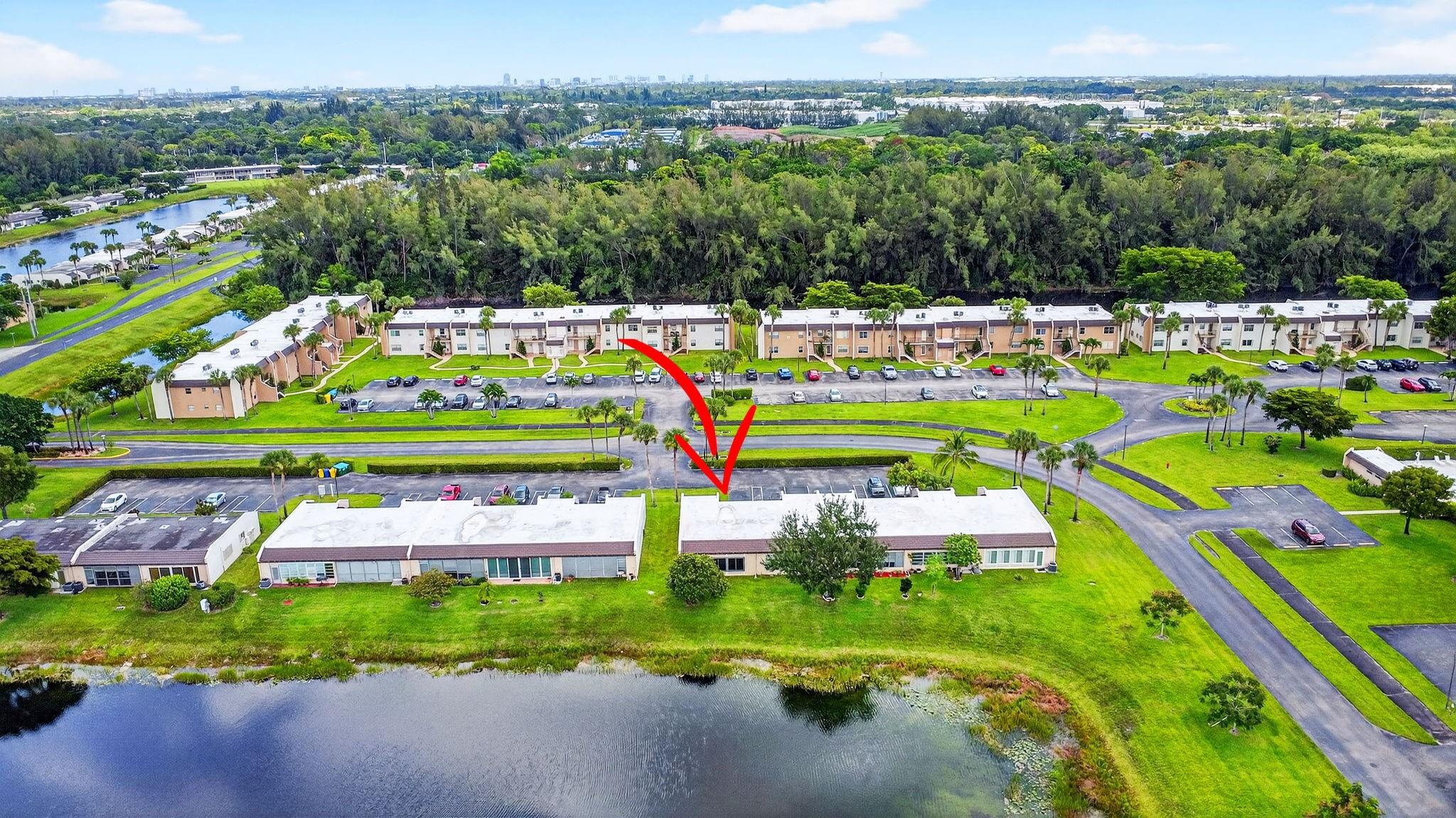 121 Lake Meryl Drive