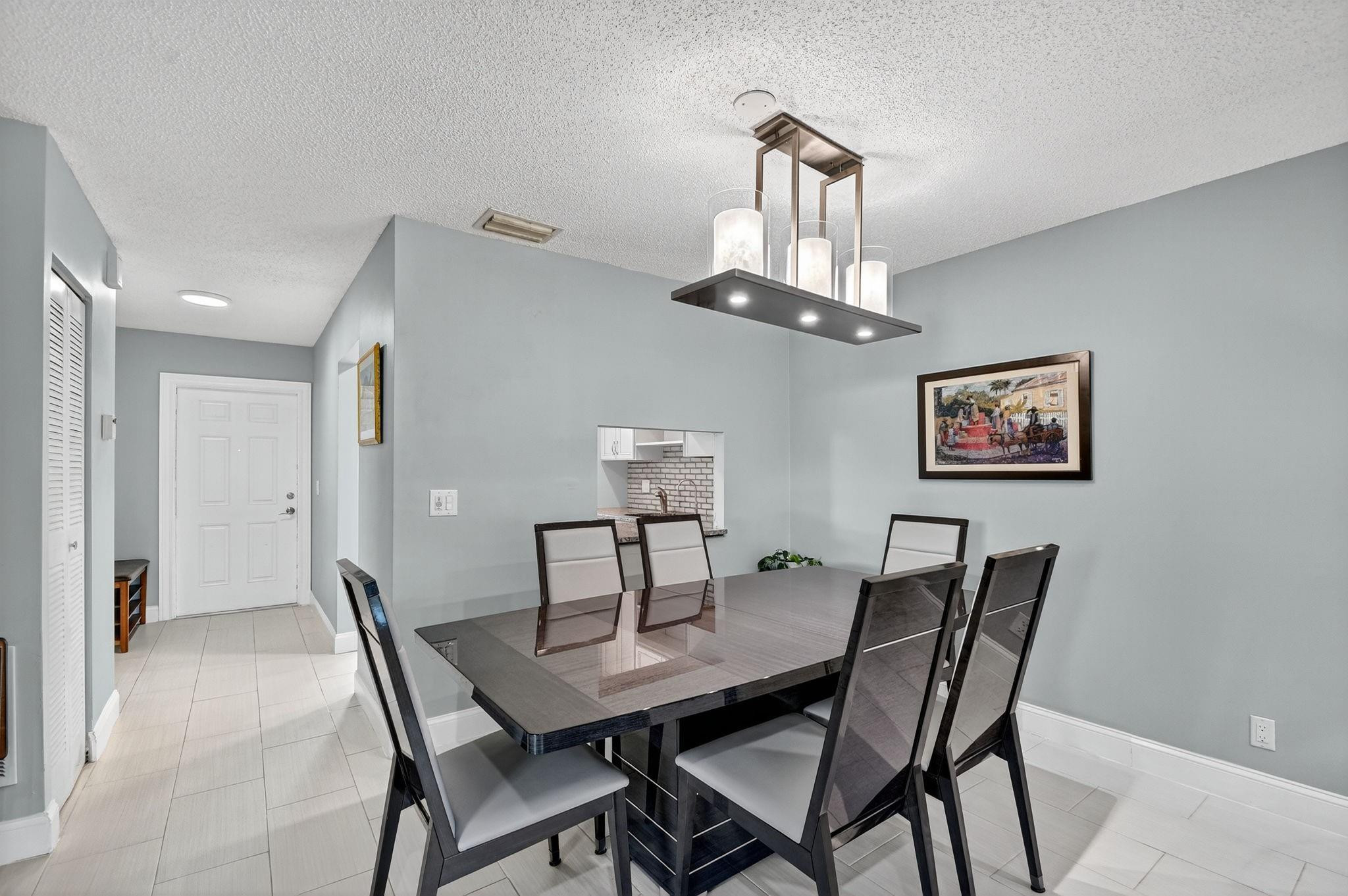 121 Lake Meryl Drive