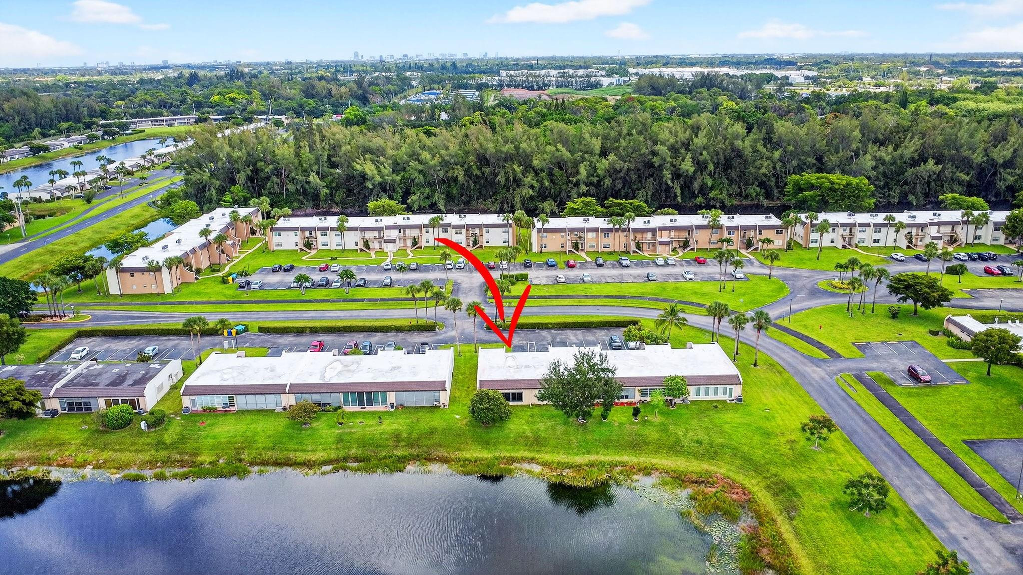 121 Lake Meryl Drive