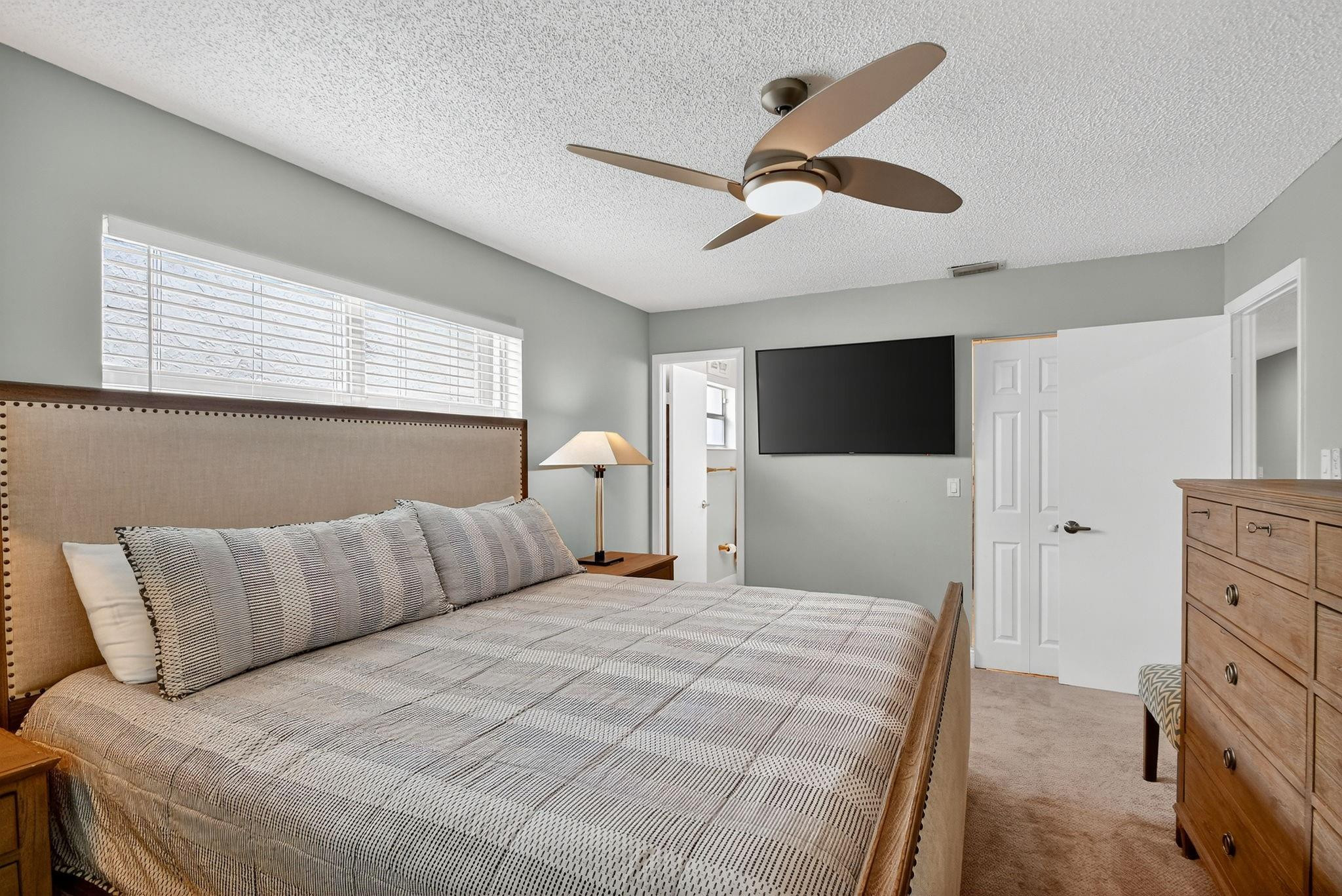 121 Lake Meryl Drive